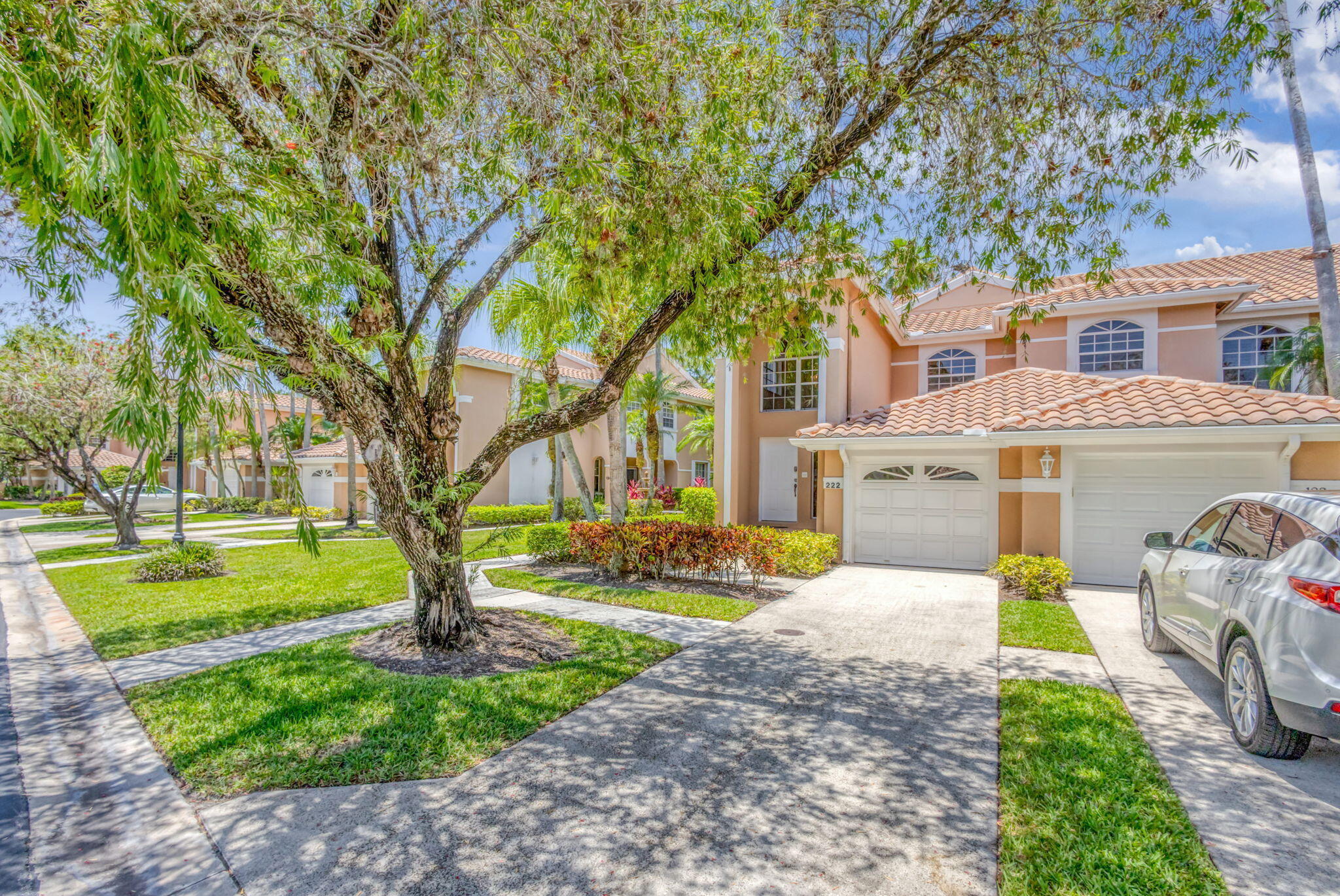 222 Legendary Circle Property Photo 2