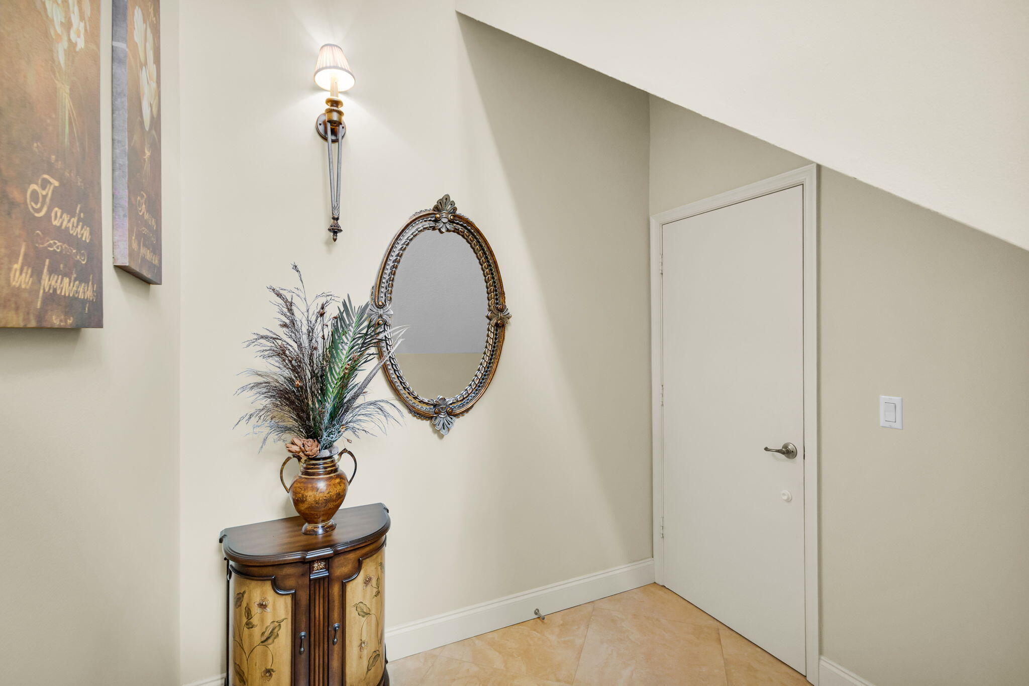 222 Legendary Circle Property Photo 10