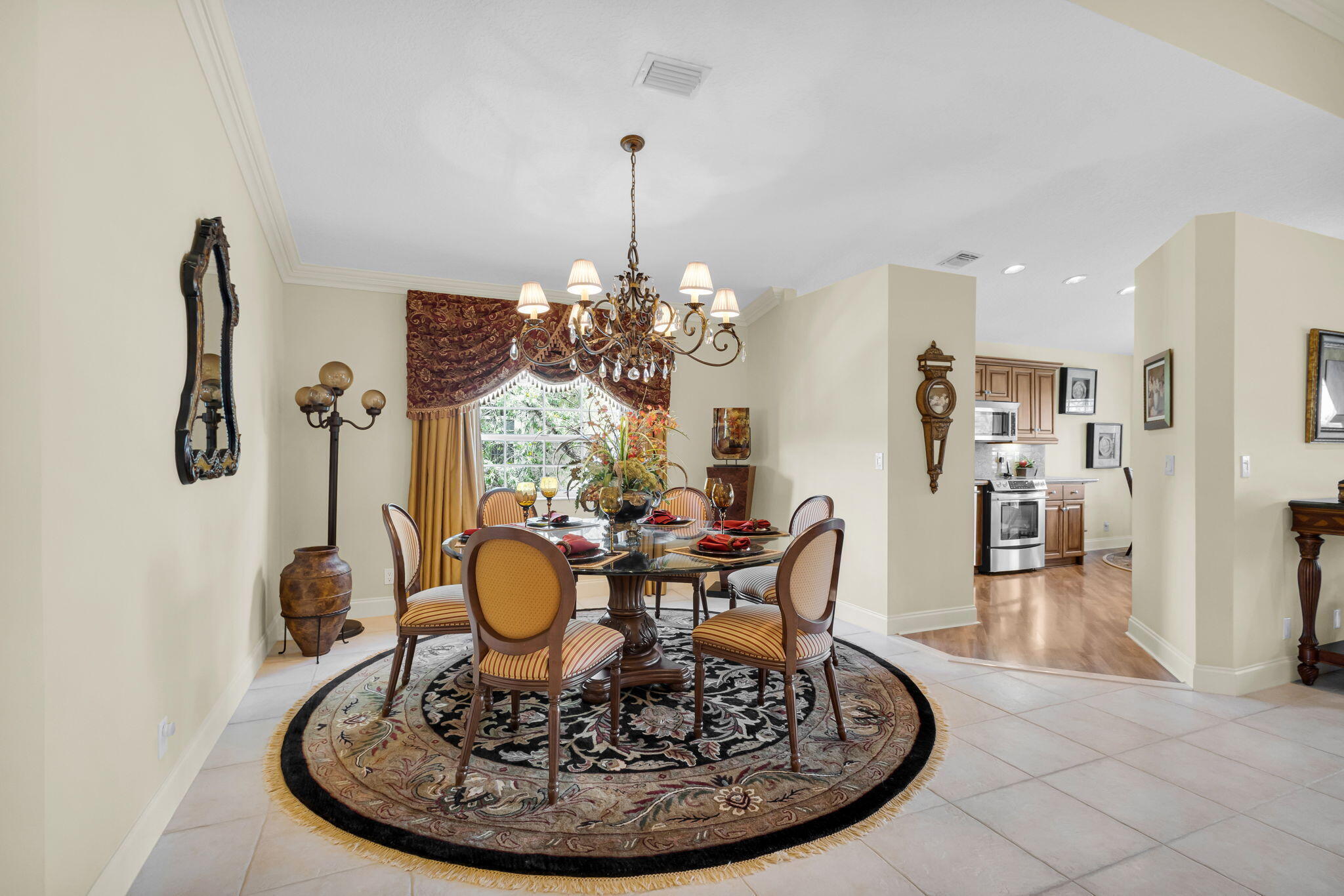 222 Legendary Circle Property Photo 18