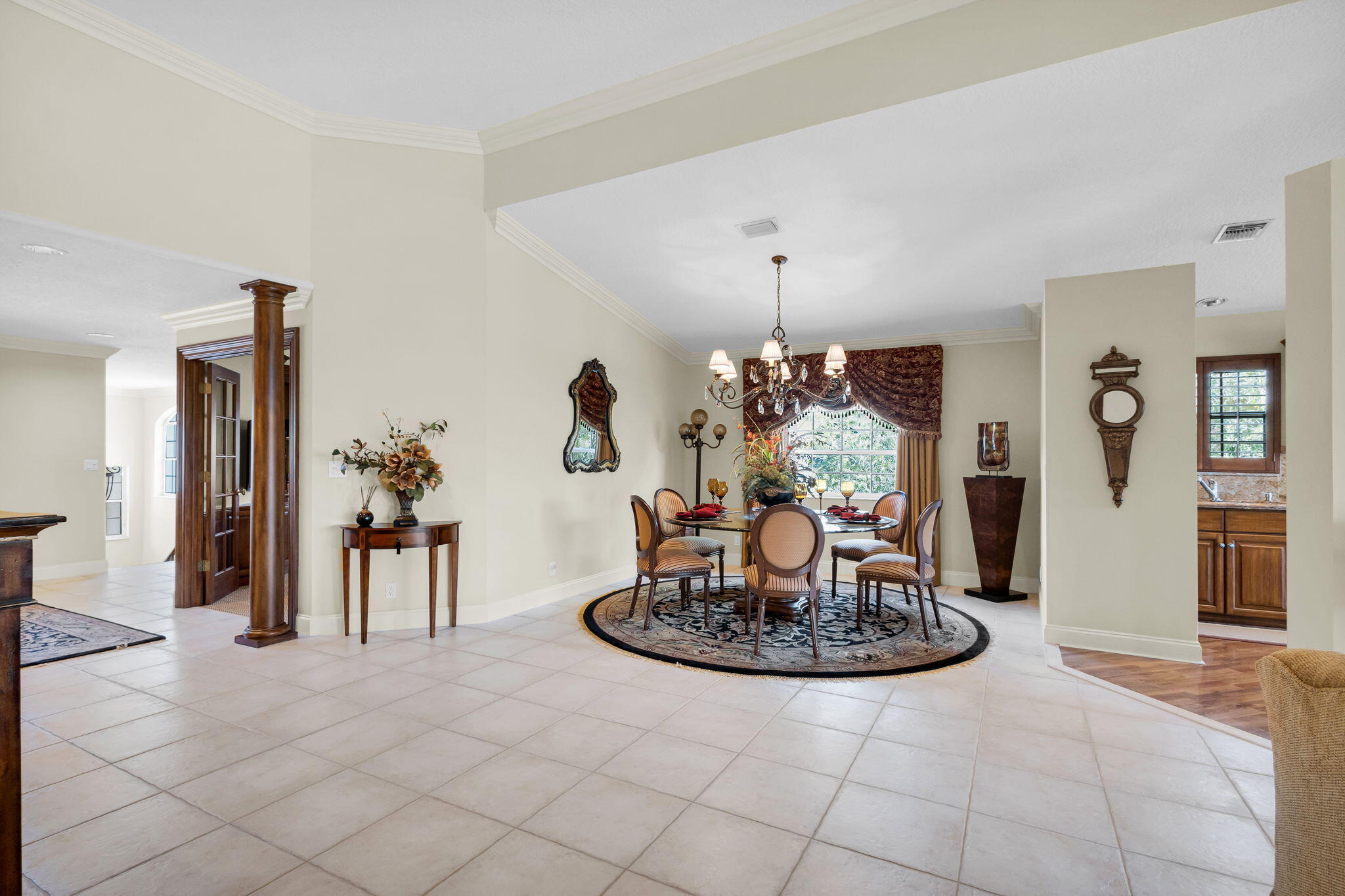 222 Legendary Circle Property Photo 19