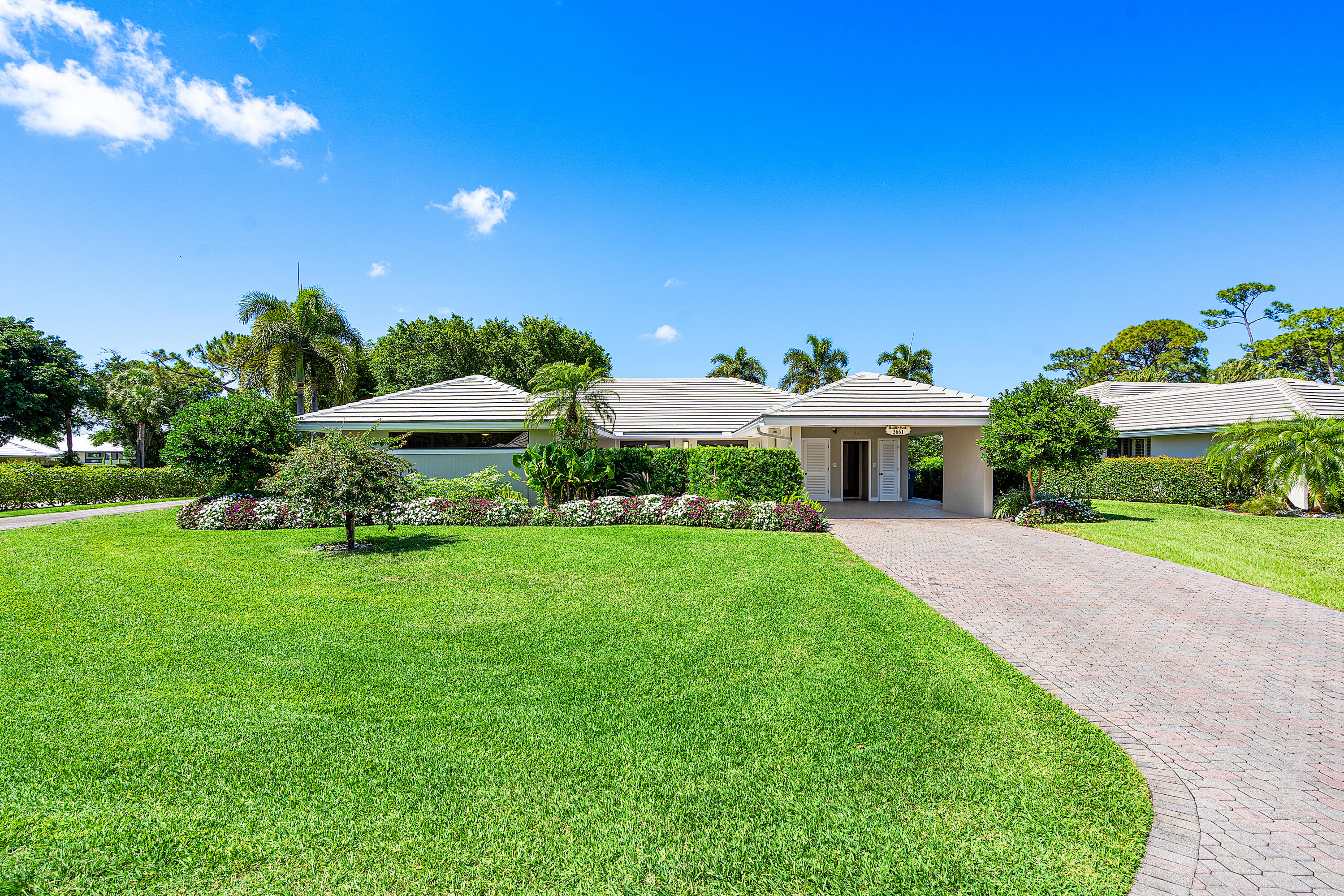 3661 Royal Tern Circle Property Photo 4