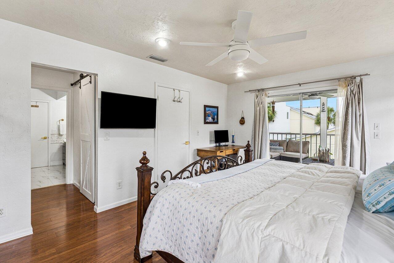 2101 N Palm Circle Property Photo 21