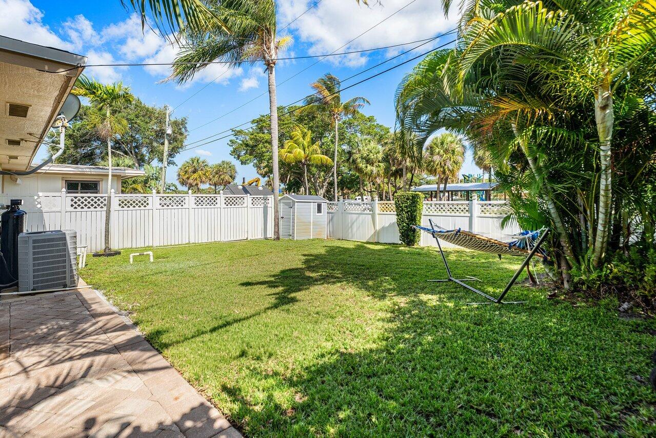 2101 N Palm Circle Property Photo 54