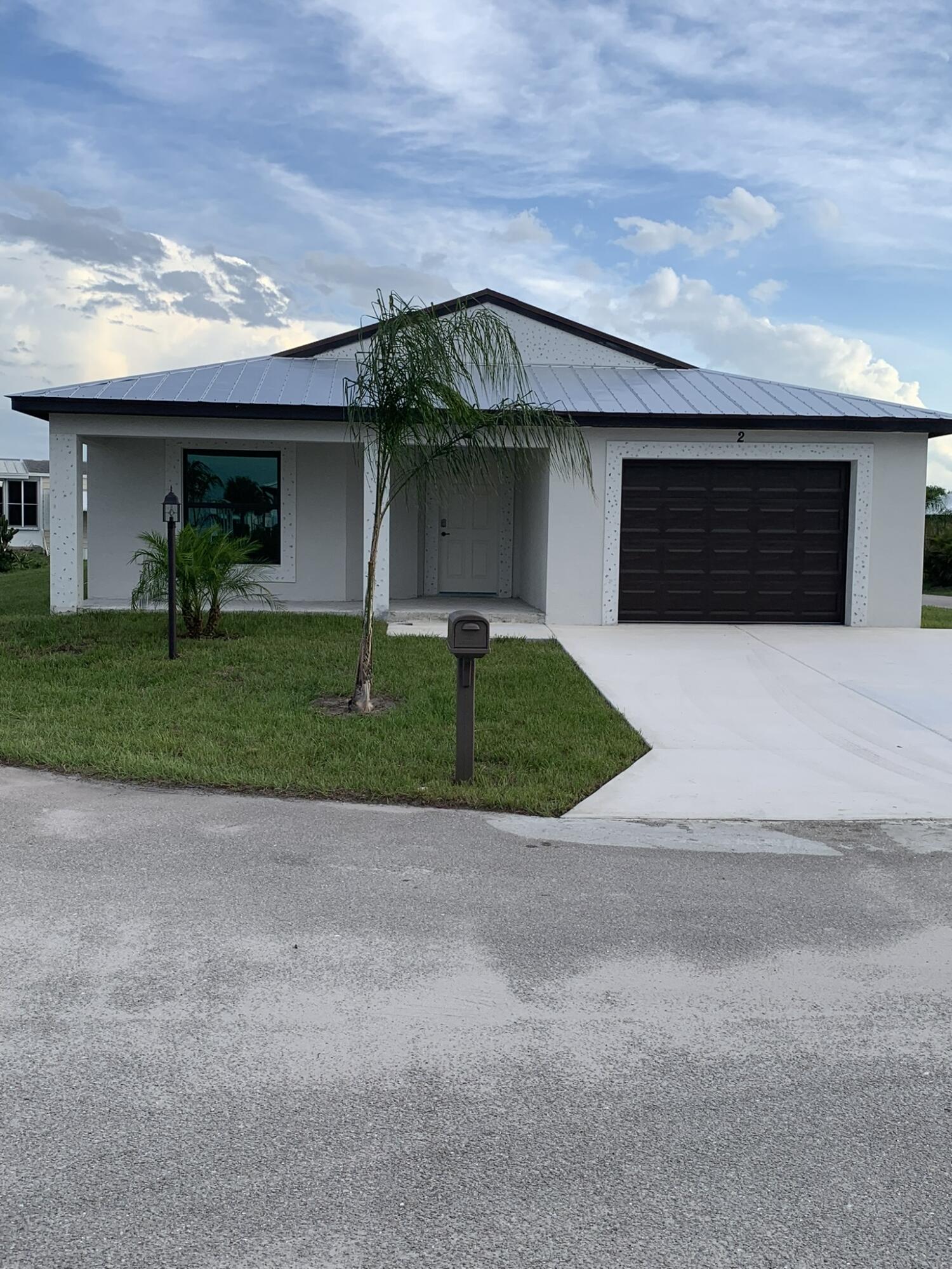 43 La Villa Way Property Photo 2