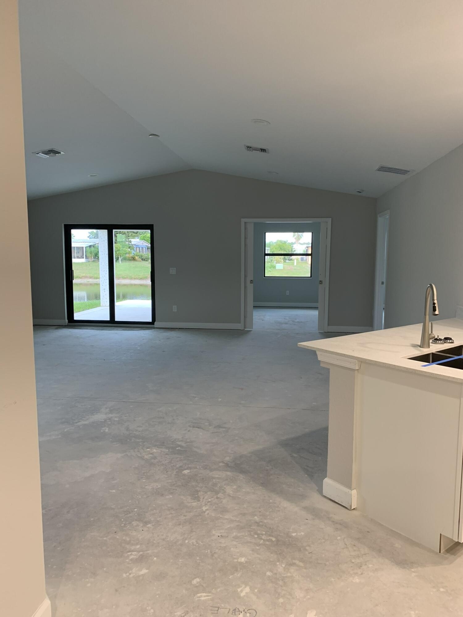 43 La Villa Way Property Photo 9