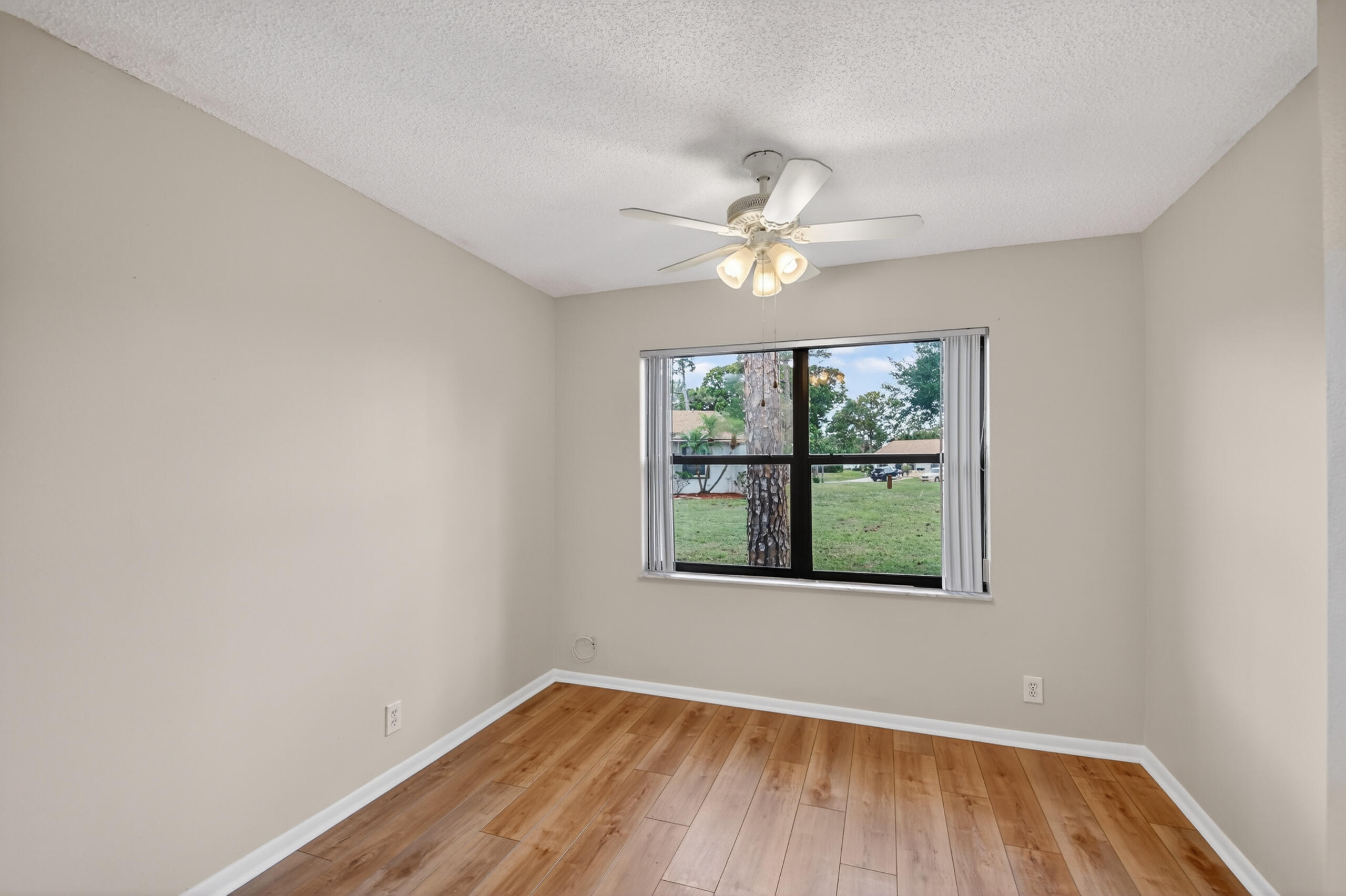 6105 Fairfield Circle Property Photo 14