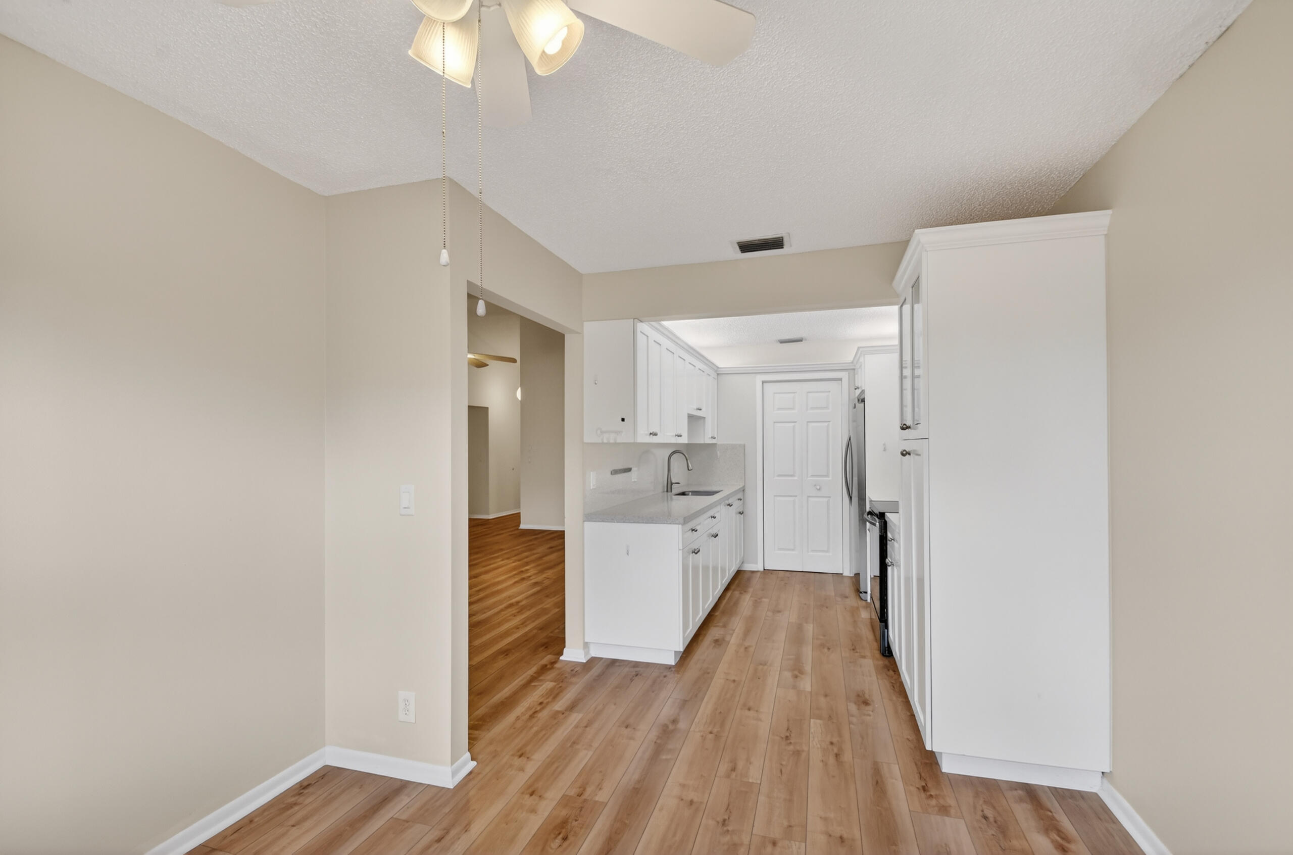 6105 Fairfield Circle Property Photo 16