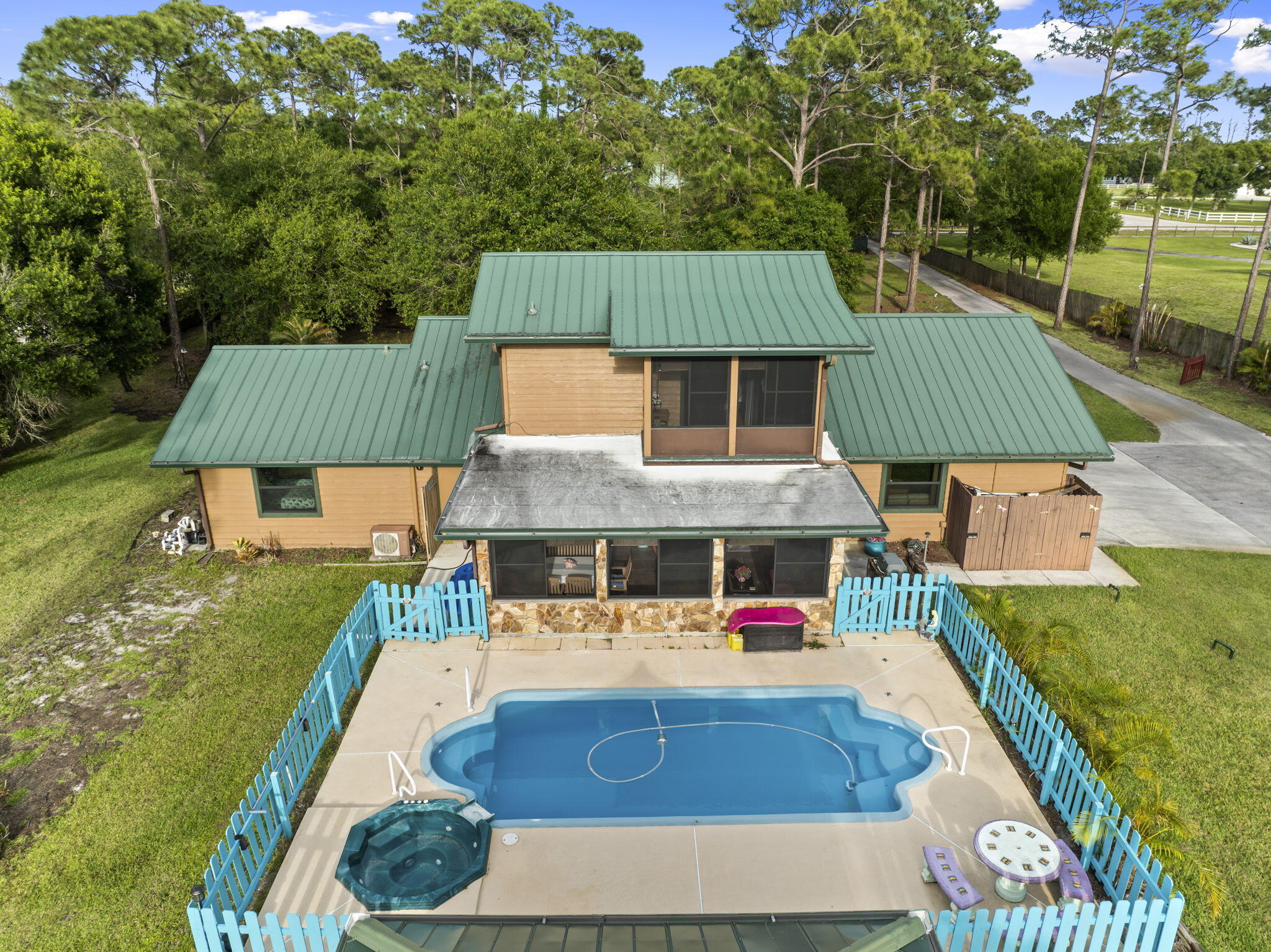 2725 Twin Oaks Trail Property Photo 40