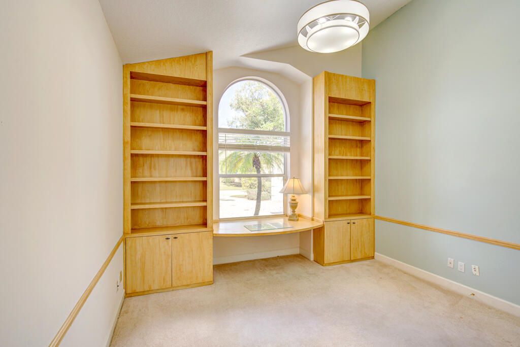 6646 Oakmont Way Property Photo 10
