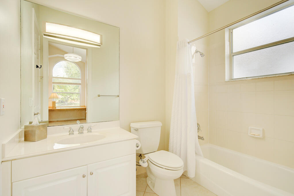 6646 Oakmont Way Property Photo 11