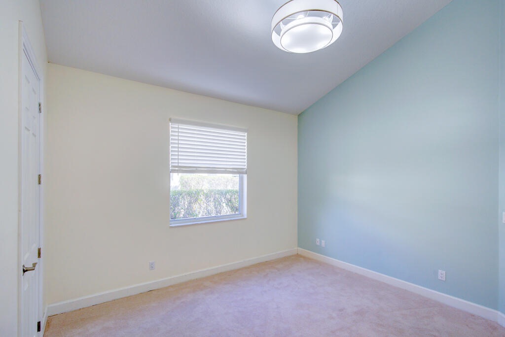 6646 Oakmont Way Property Photo 15