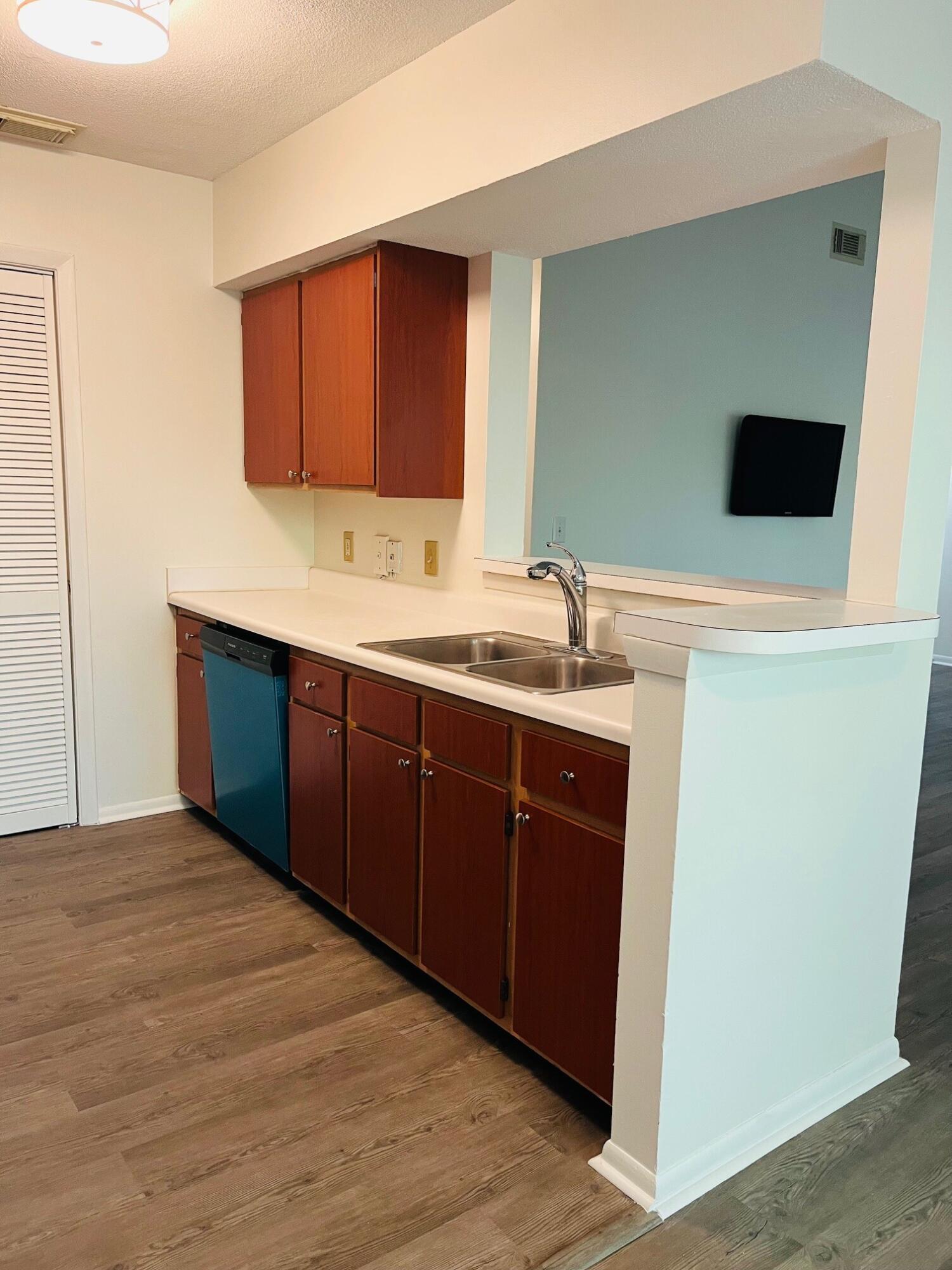 815 W Boynton Beach Boulevard 15-203 Property Photo 6