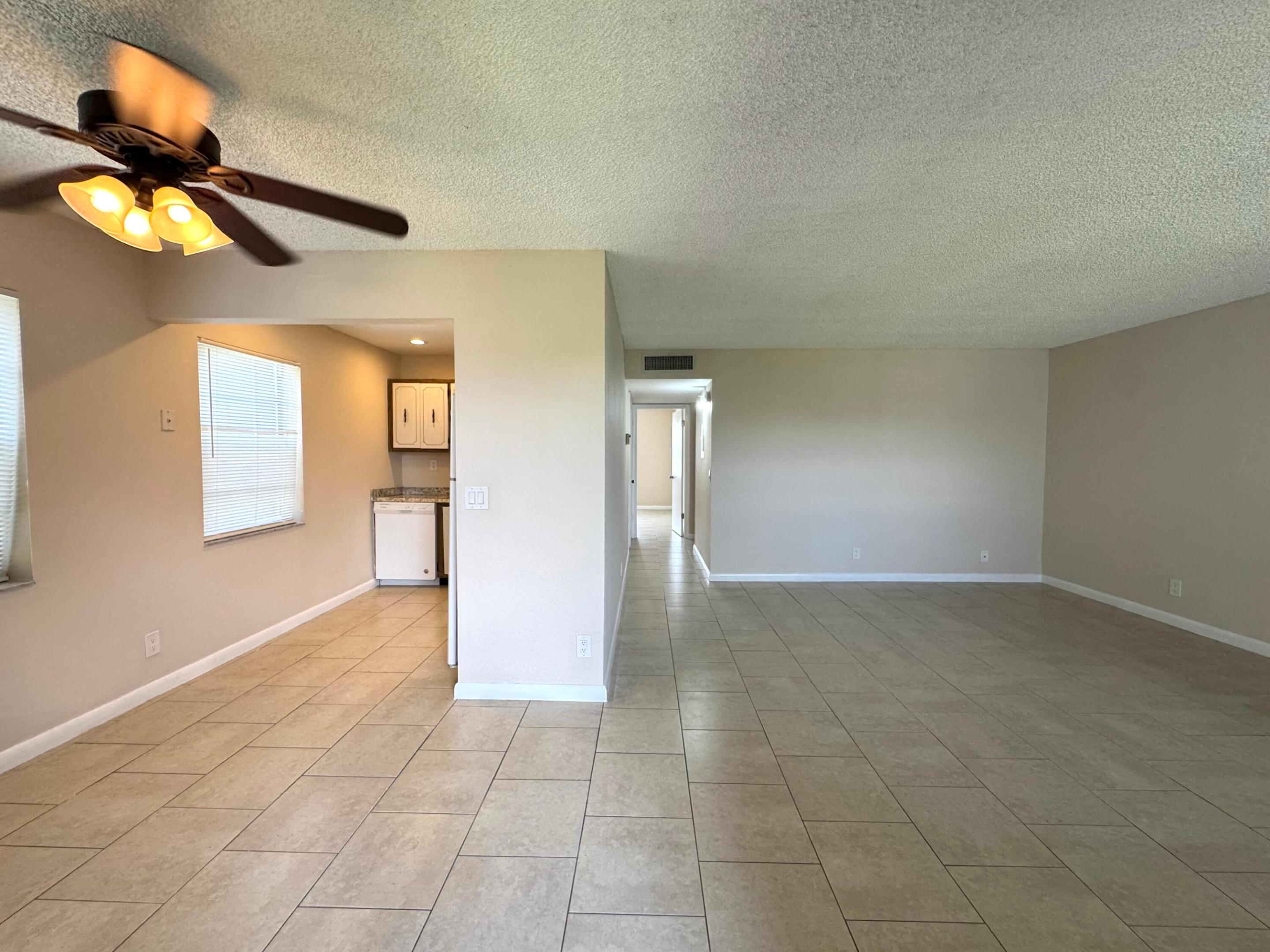 900 Normandy Lane S Property Photo 5