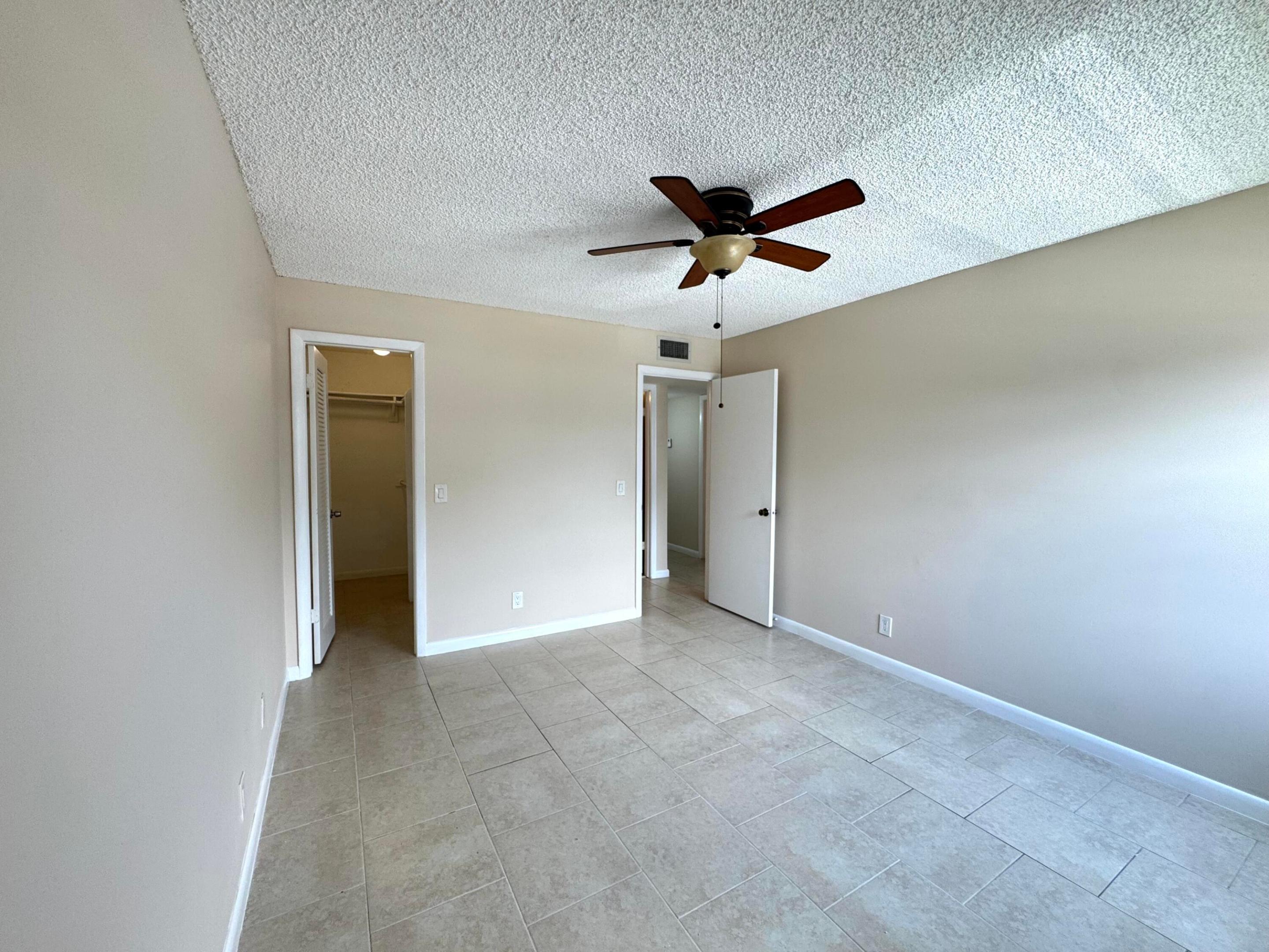 900 Normandy Lane S Property Photo 22