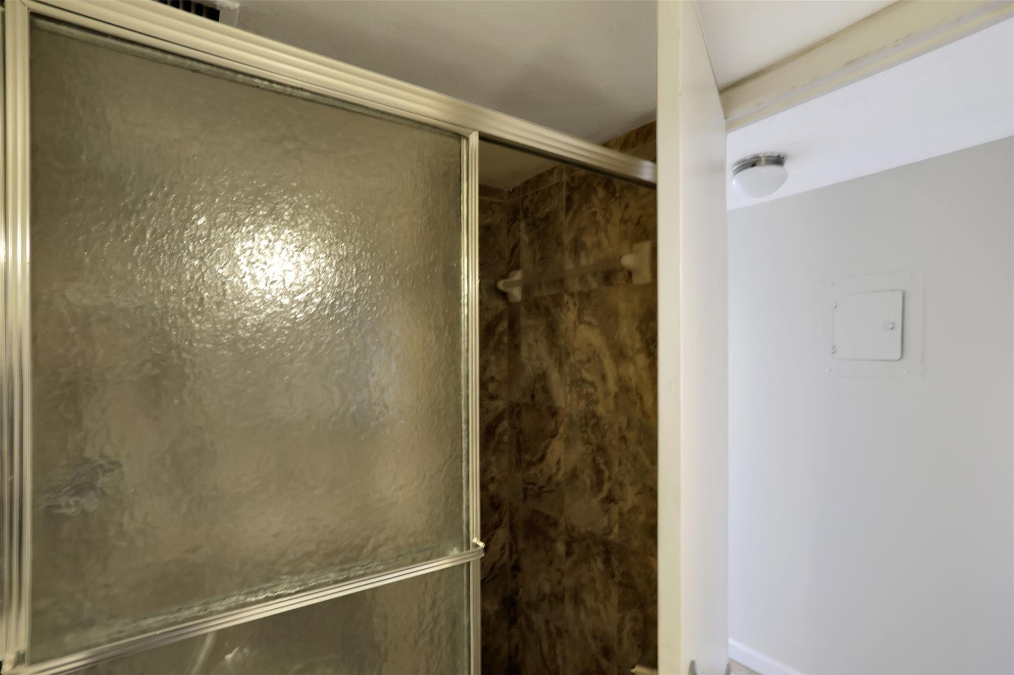 6921 Environ Boulevard 6o Property Photo 13