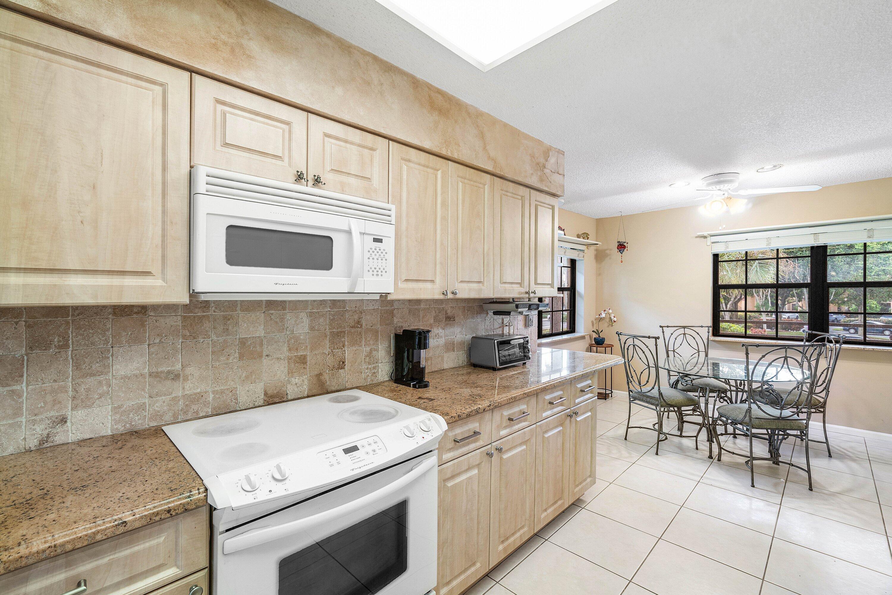 6446 Aspen Glen Circle Property Photo 14