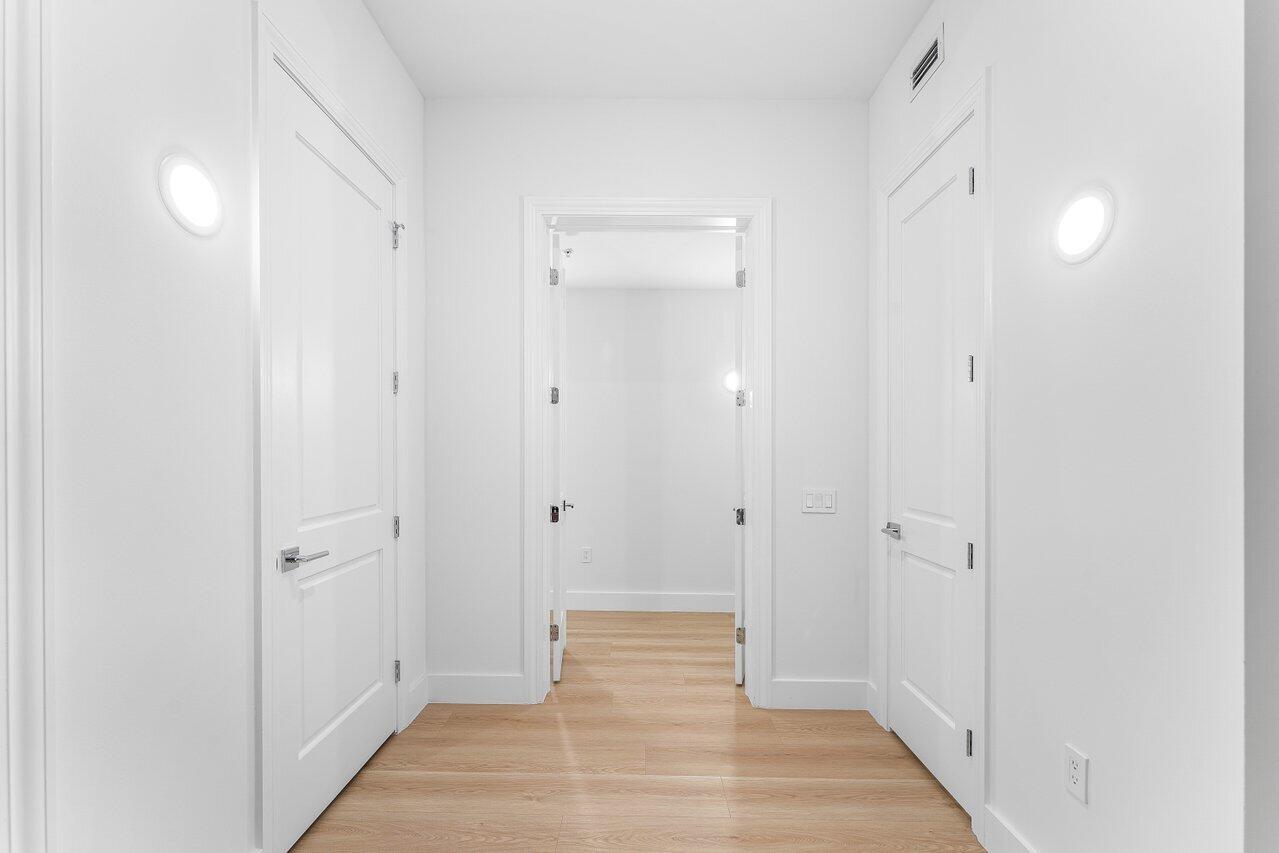 182 Lake Drive 5-101 Property Photo 9