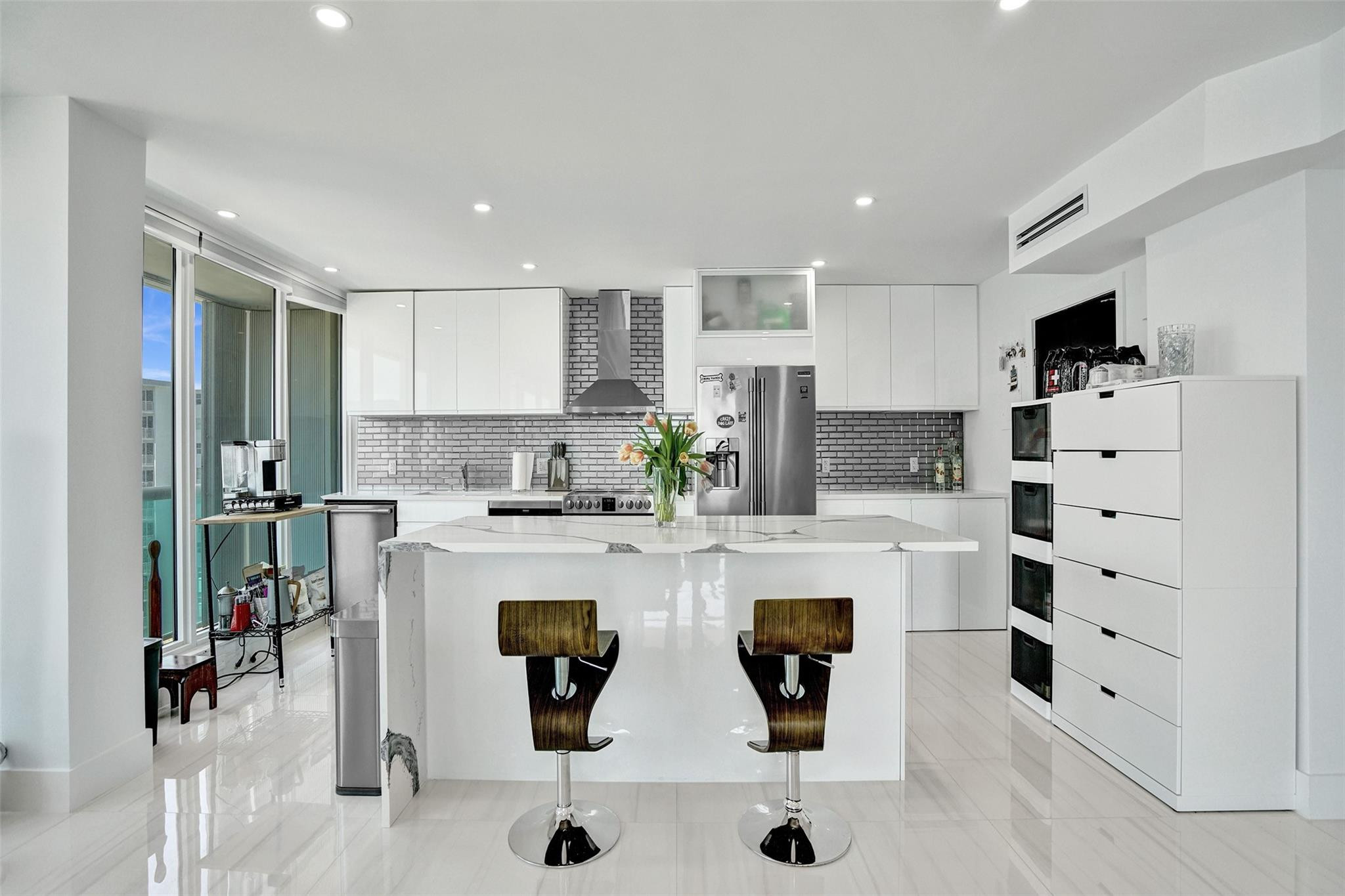 2100 S Ocean Lane 1202 Property Photo 13