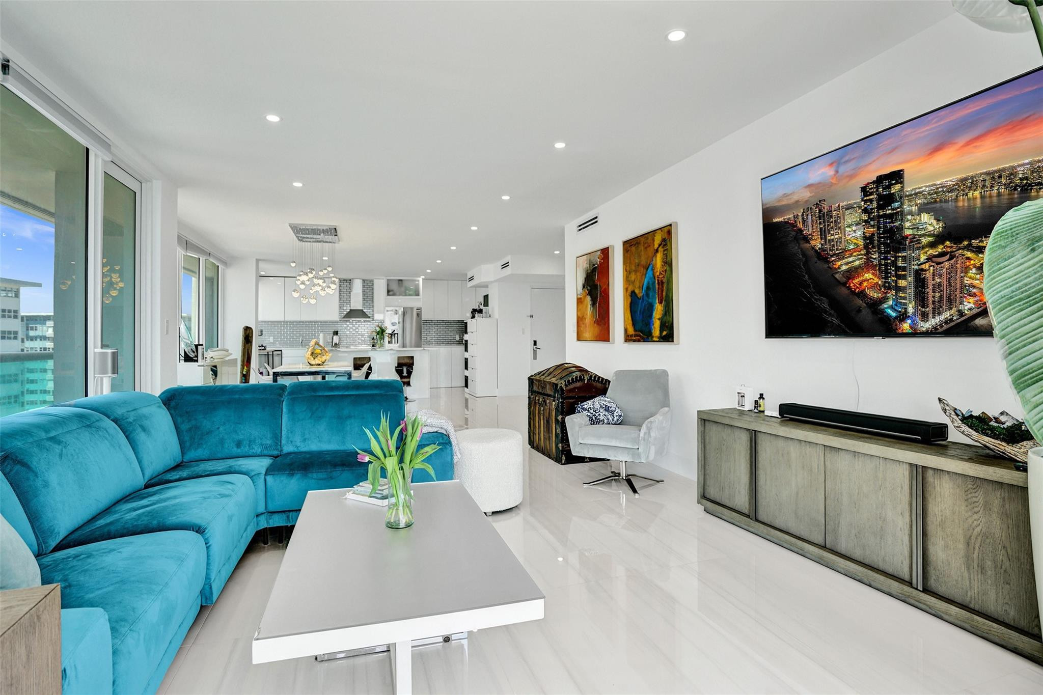 2100 S Ocean Lane 1202 Property Photo 16