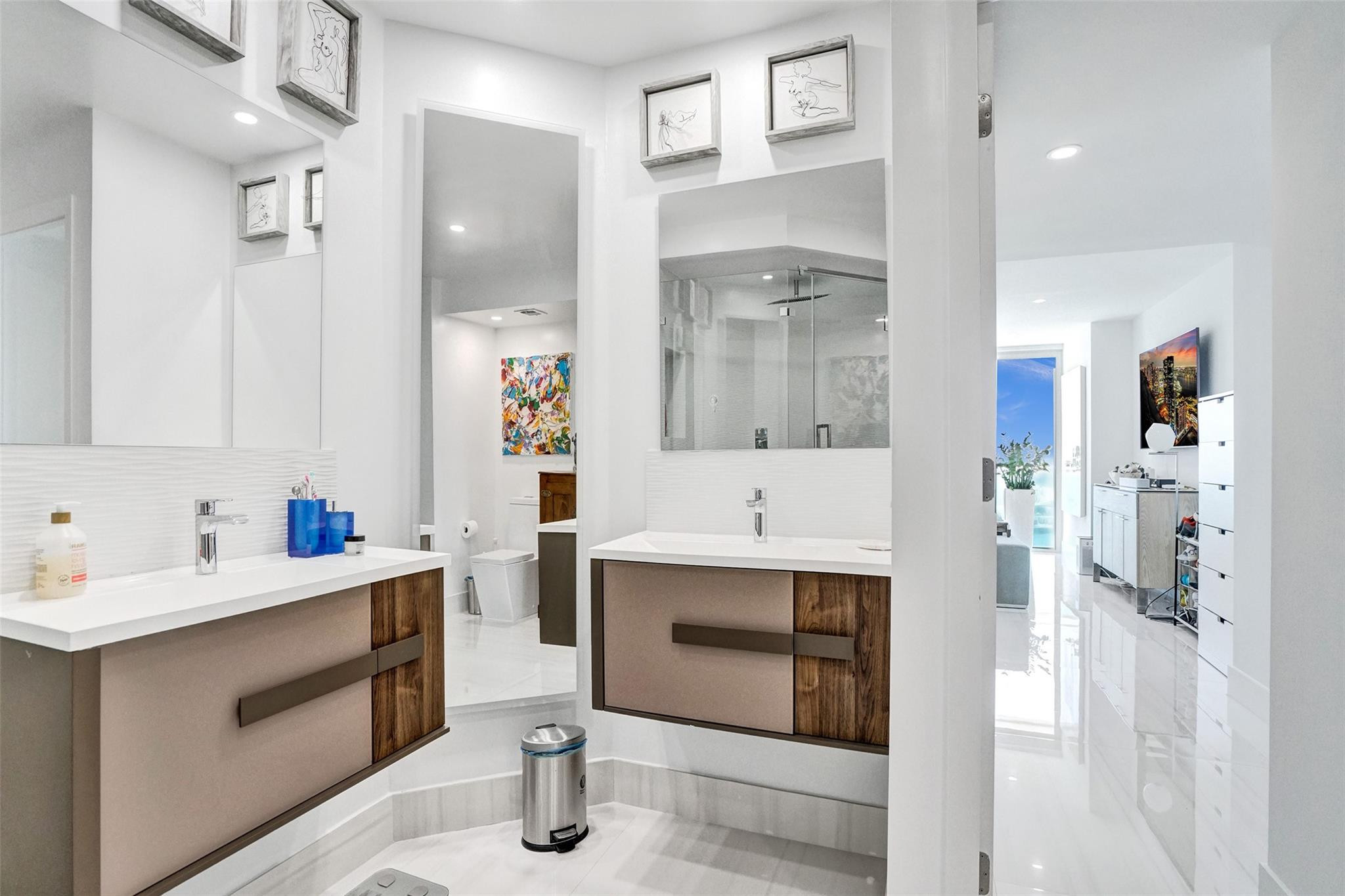 2100 S Ocean Lane 1202 Property Photo 34