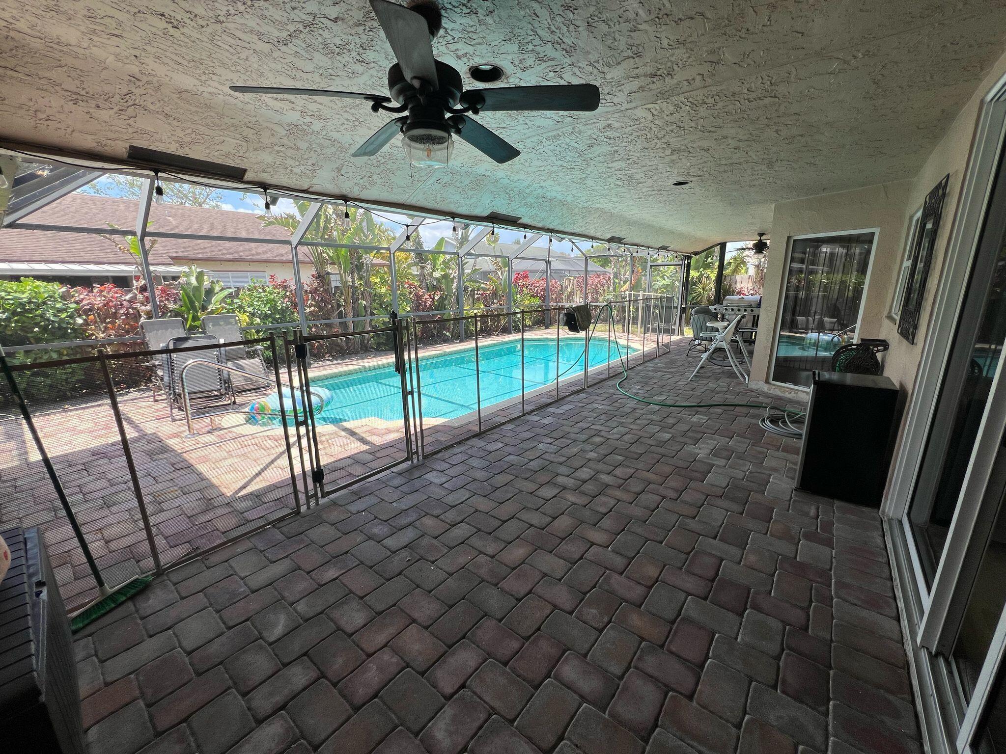 9664 W Lake Court Property Photo 1