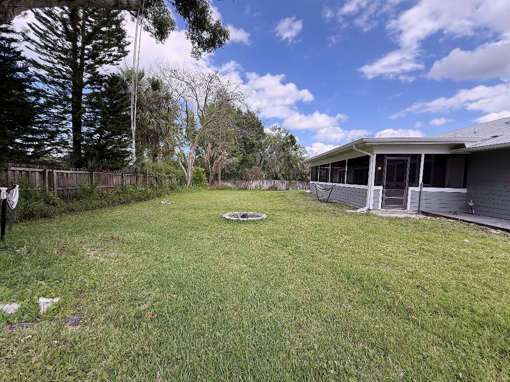 2402 River Hammock Lane Property Photo 4