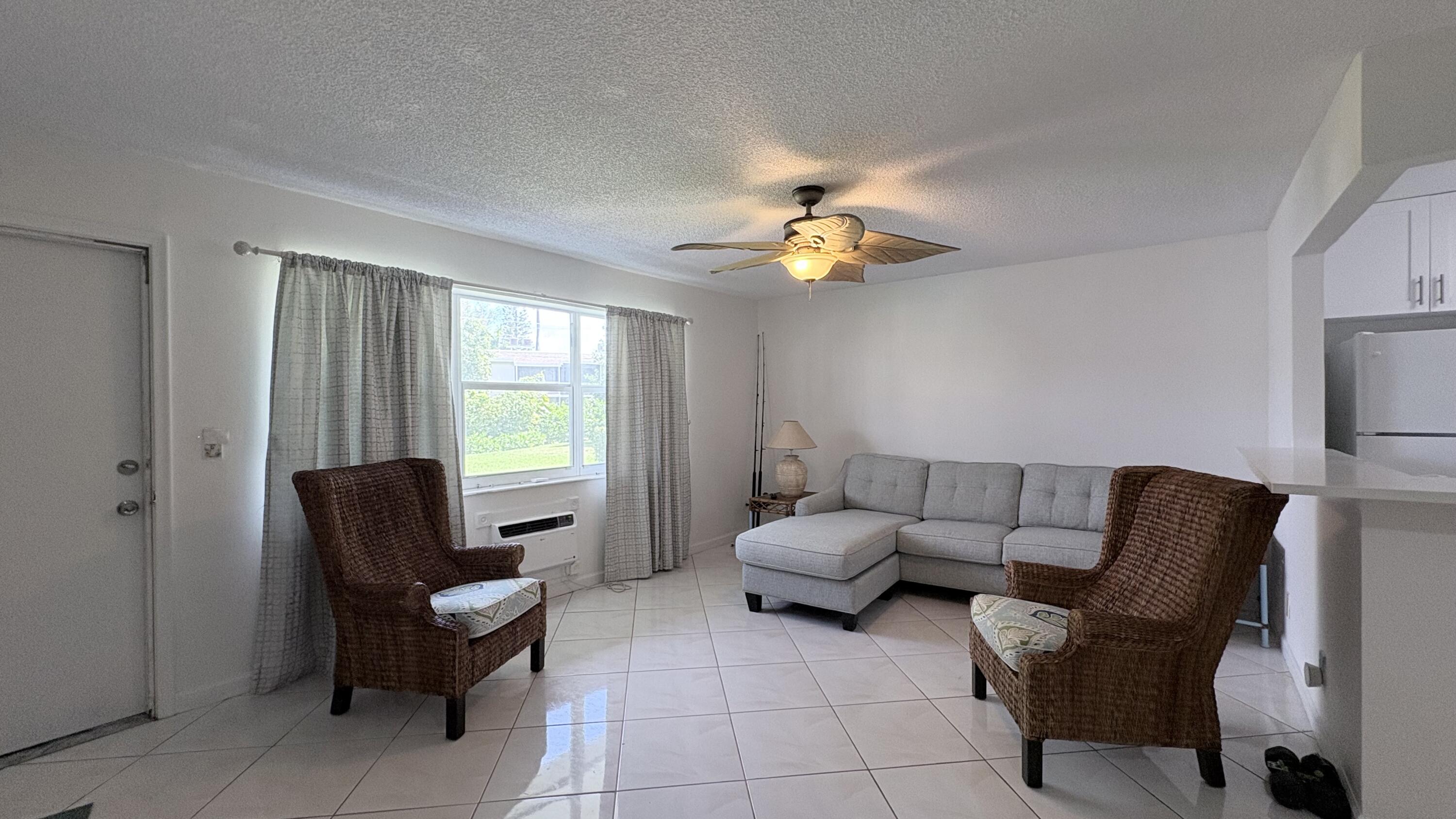 200 Horizon W 102 Property Photo 5