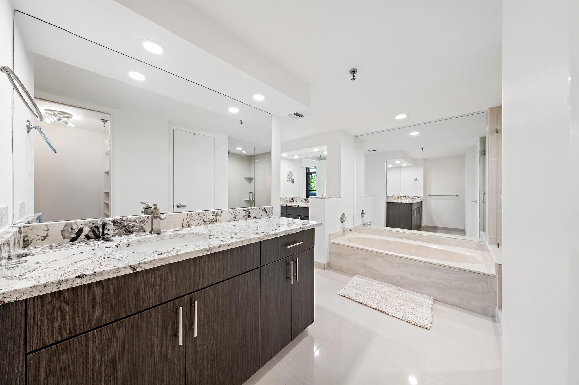 123 Lakeshore Drive 445 Property Photo 15