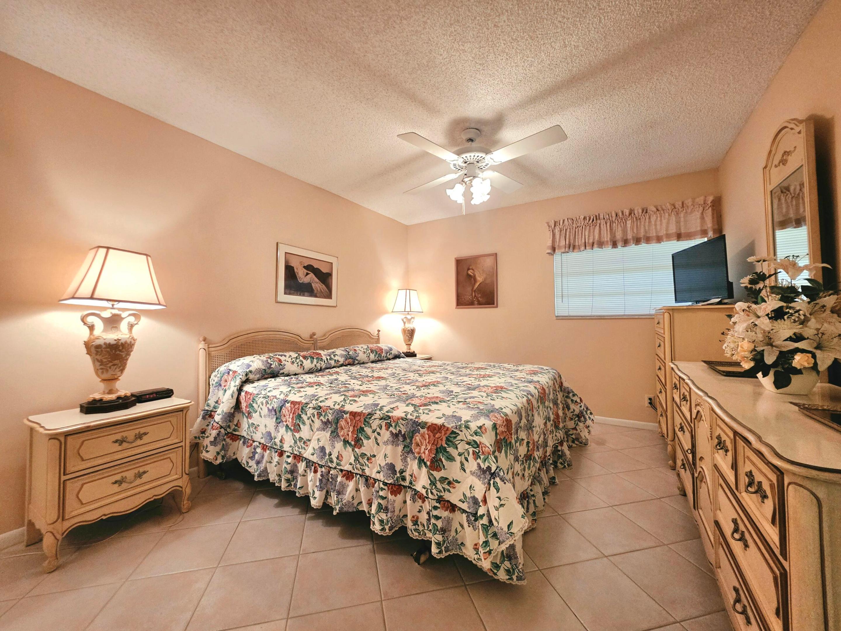 719 Flanders O Property Photo 14