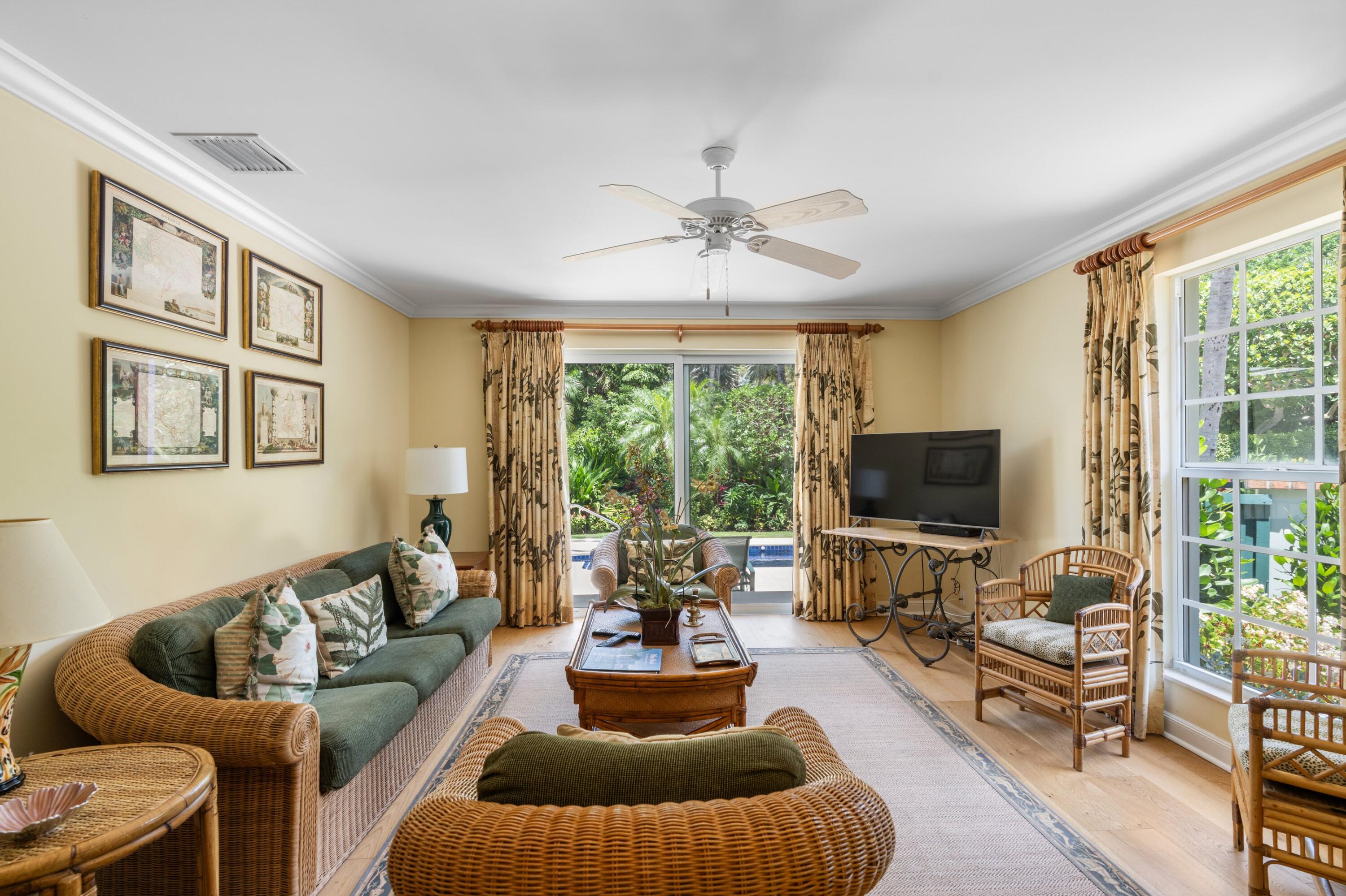 1554 N Ocean Way Property Photo 8