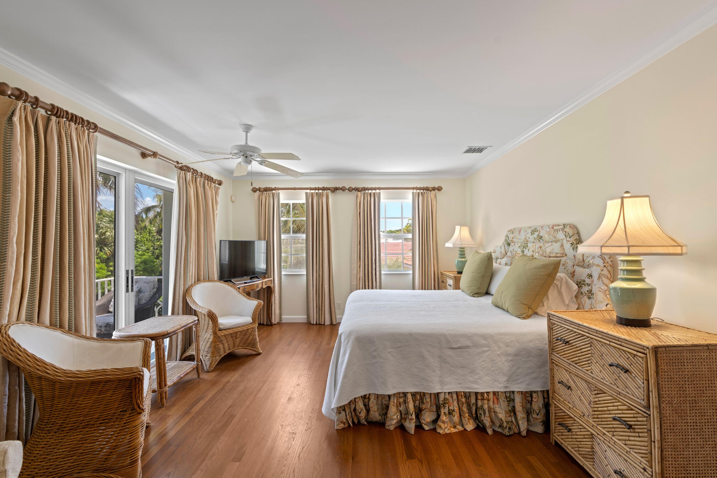 1554 N Ocean Way Property Photo 13