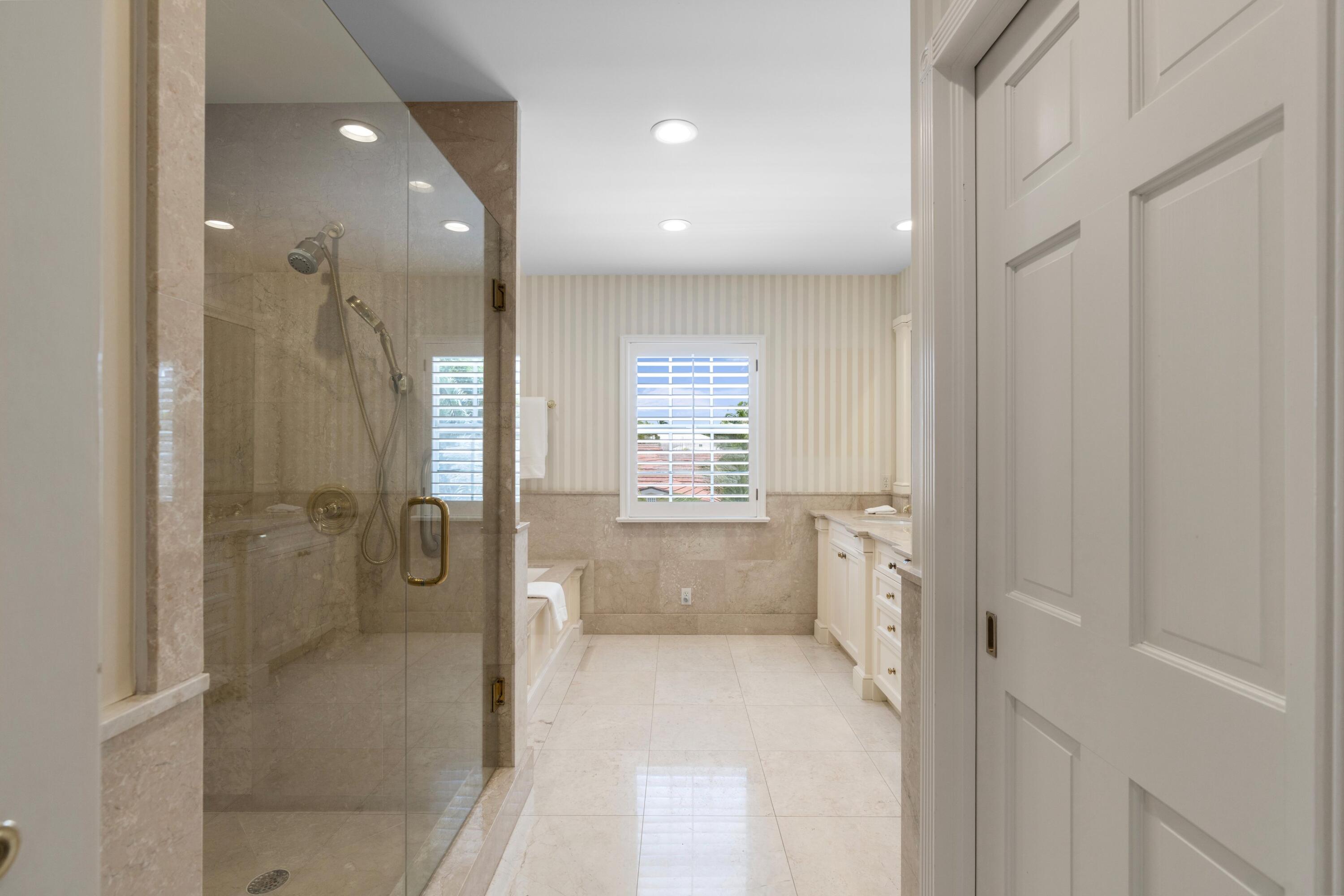 1554 N Ocean Way Property Photo 16