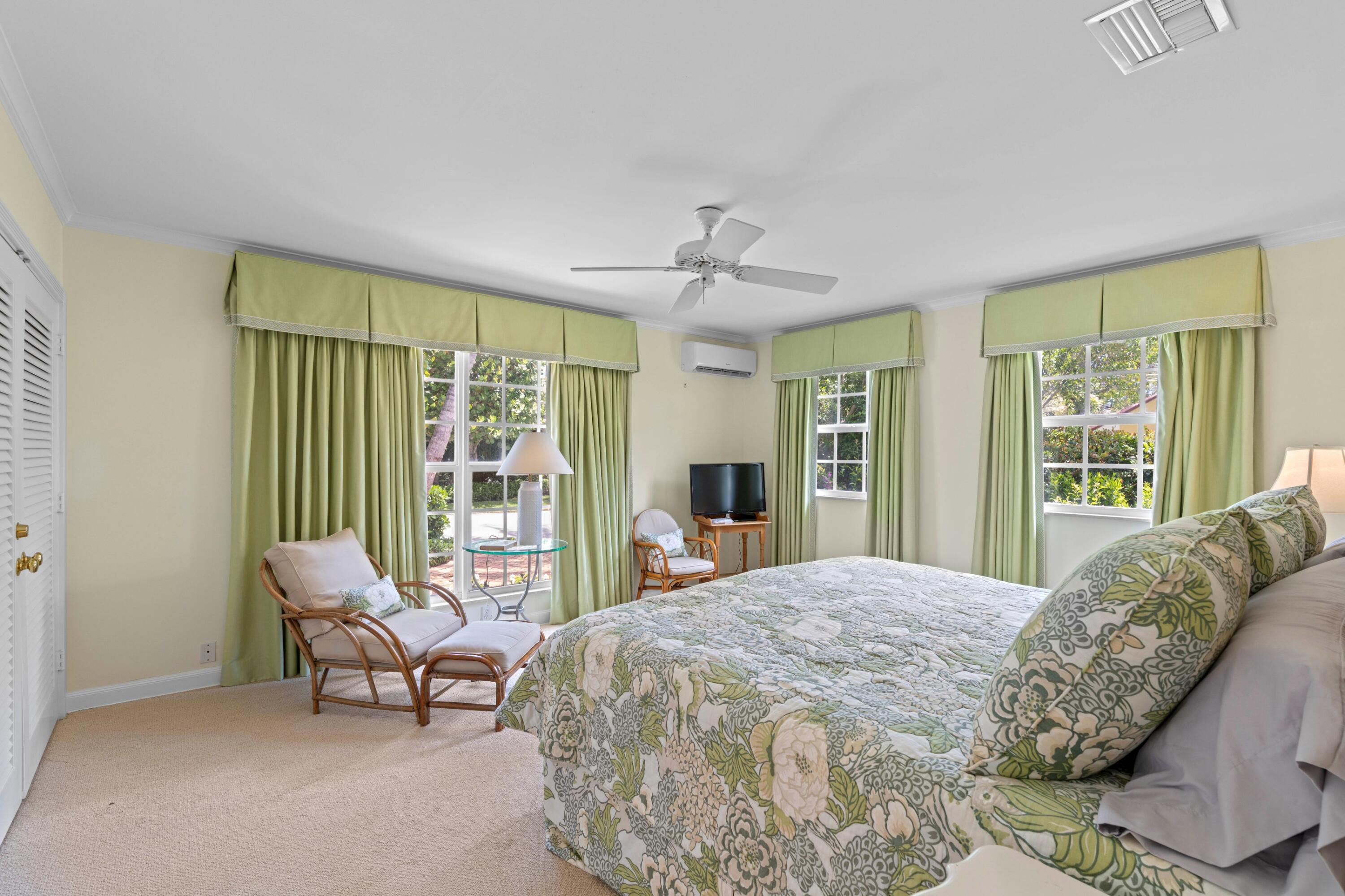 1554 N Ocean Way Property Photo 17