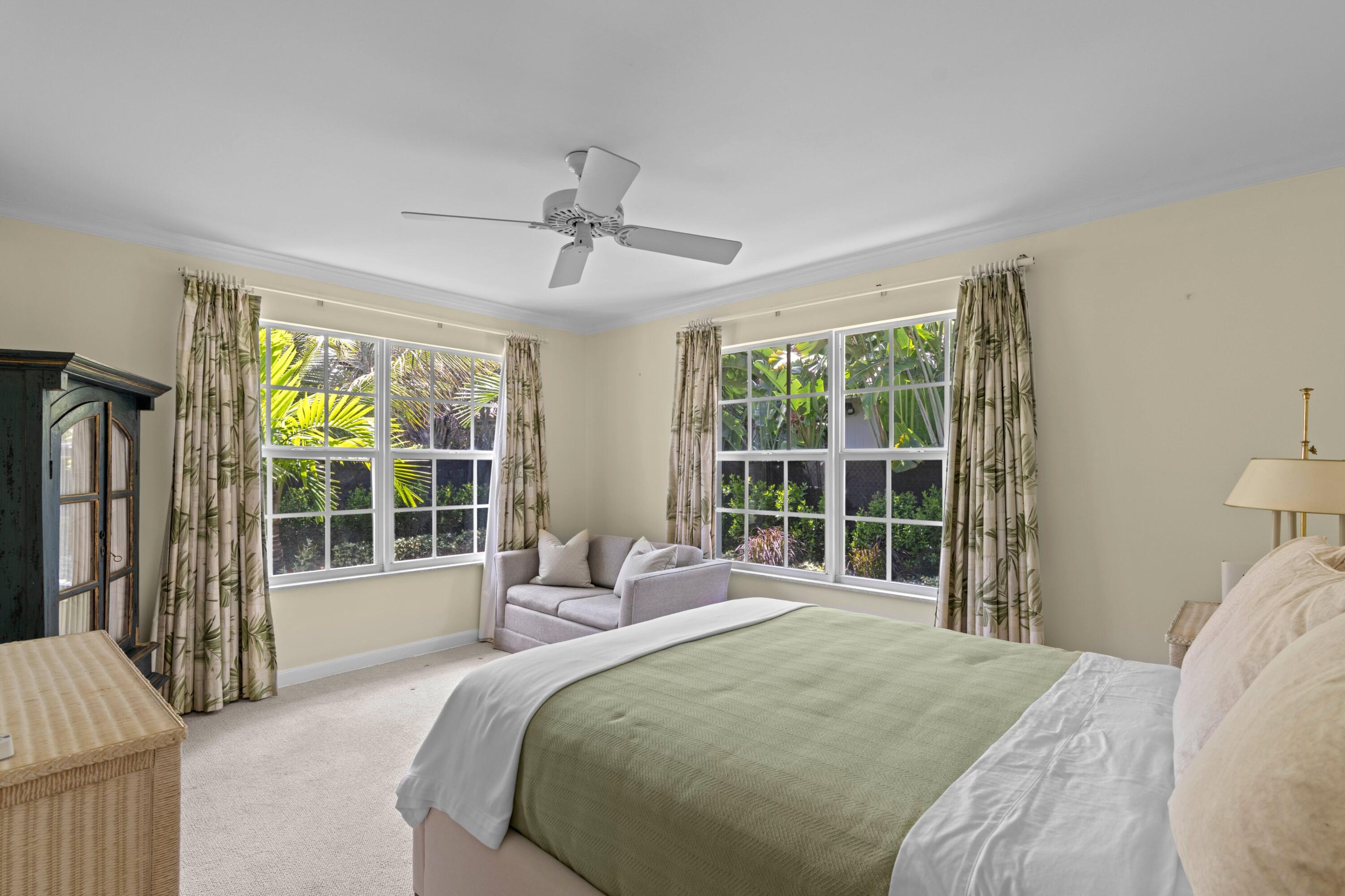 1554 N Ocean Way Property Photo 19