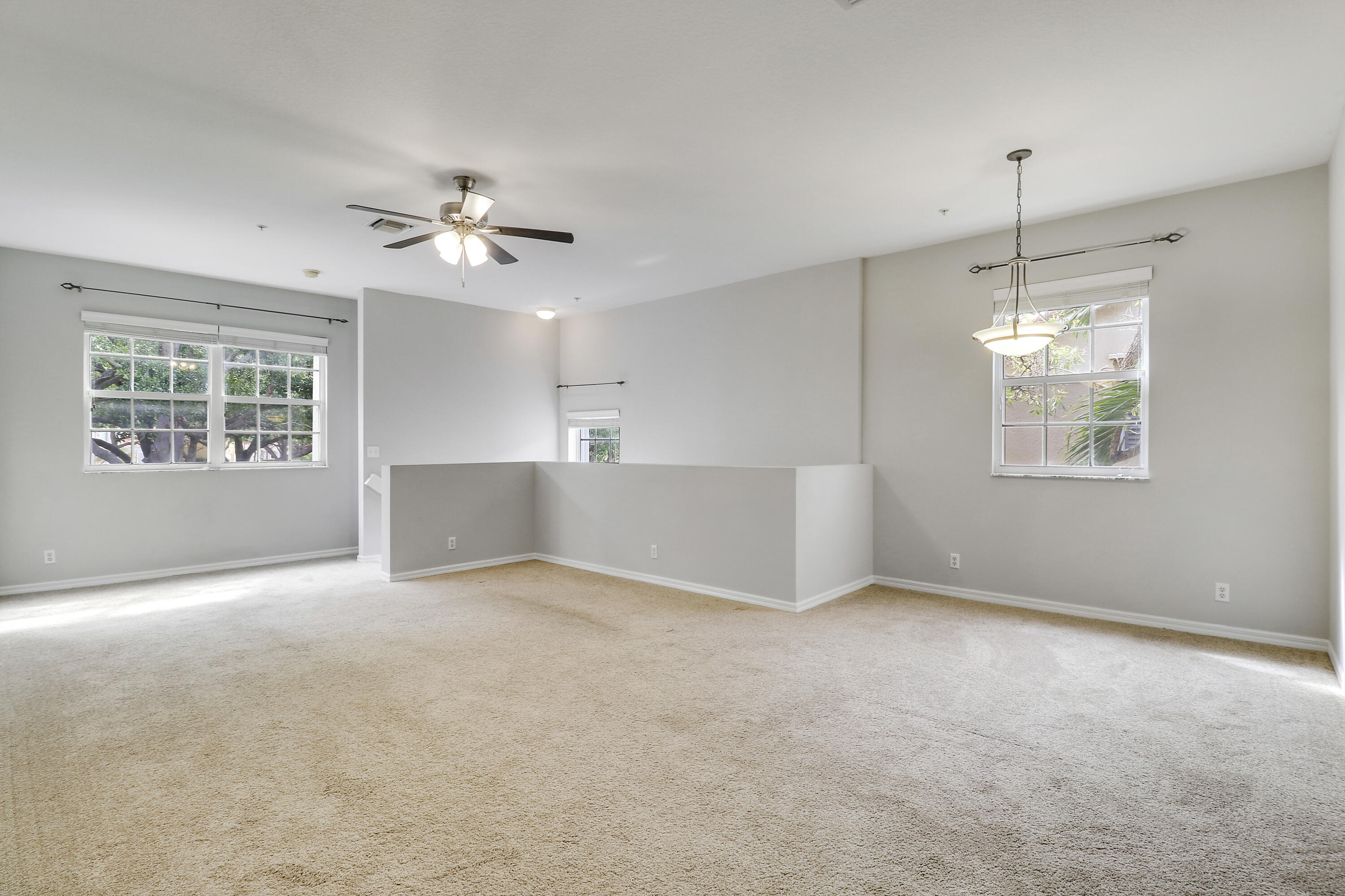 104 Lighthouse Circle H Property Photo 8