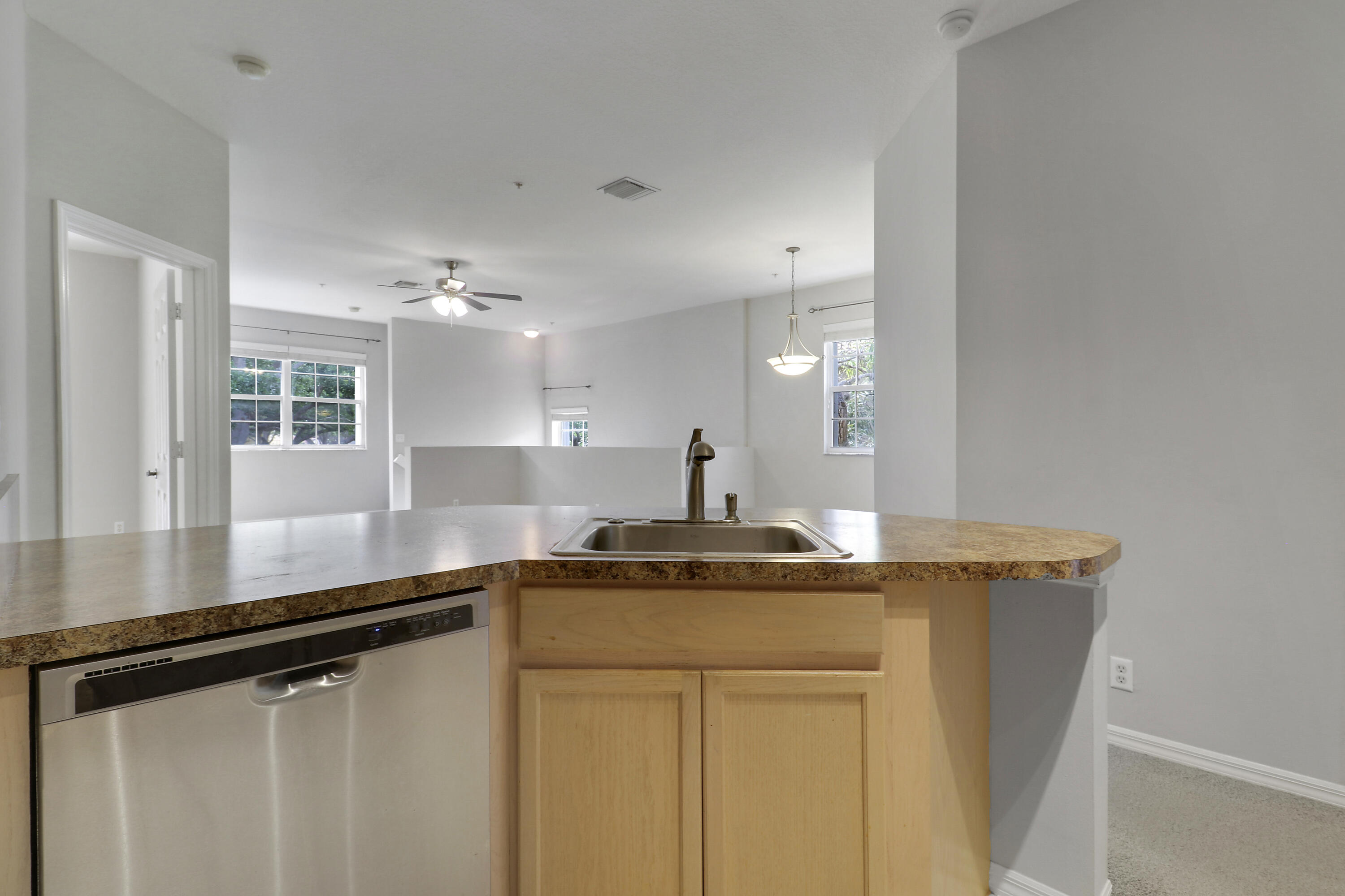 104 Lighthouse Circle H Property Photo 13