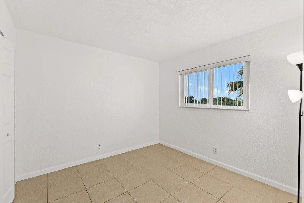 2106 S Cypress Bend Drive 506 Property Photo 19