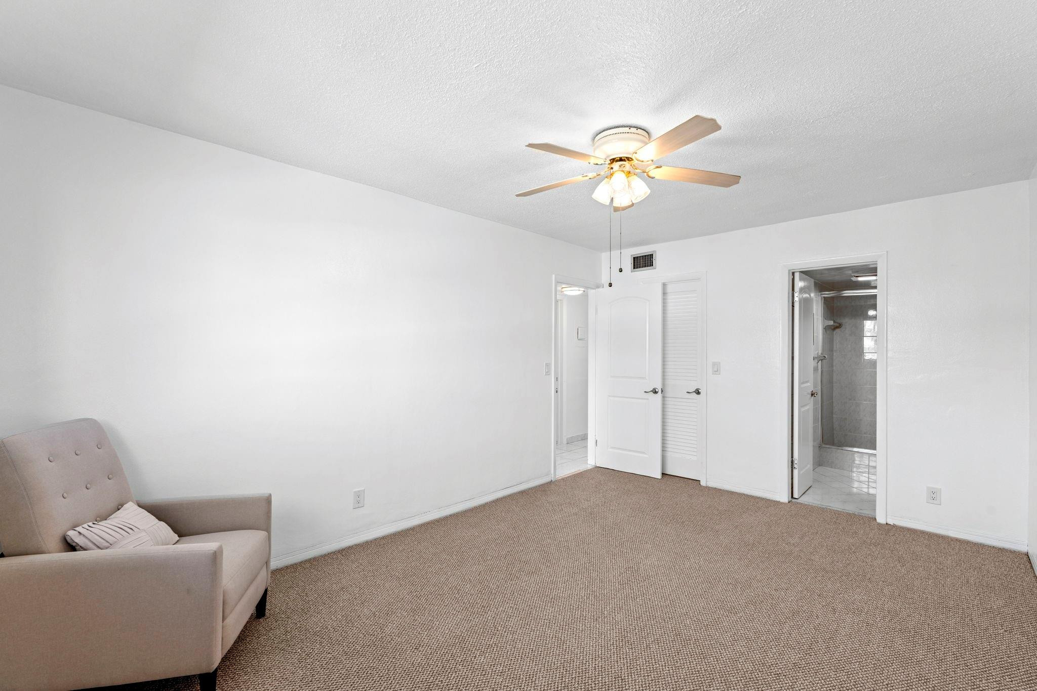 581 Blue Heron Drive 317-b Property Photo 16