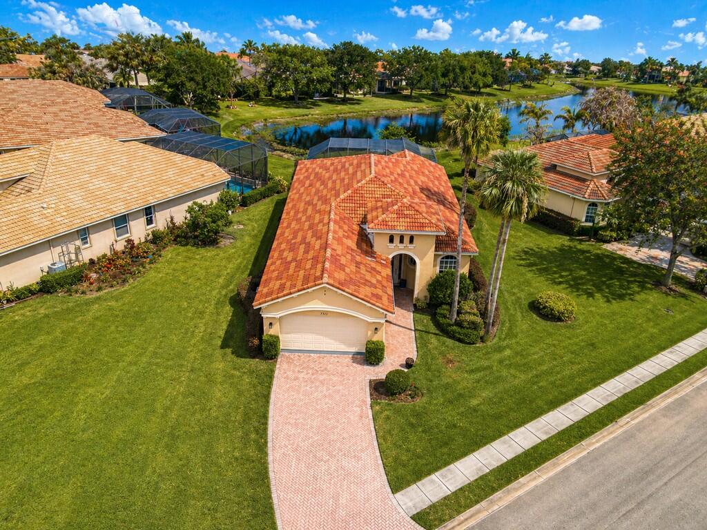 7327 Bob O Link Way Property Photo 2
