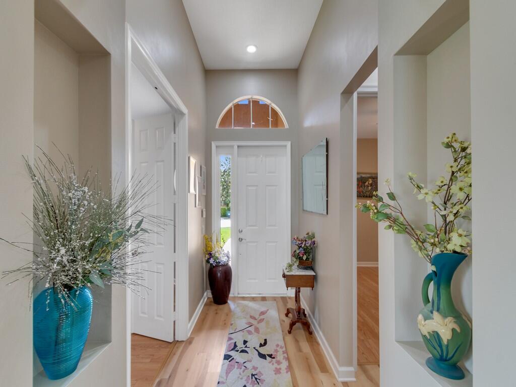 7327 Bob O Link Way Property Photo 5