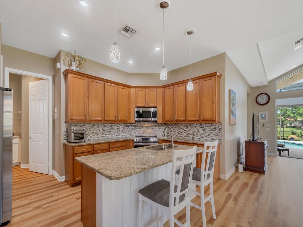 7327 Bob O Link Way Property Photo 8