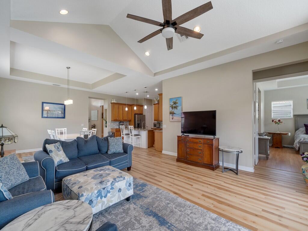 7327 Bob O Link Way Property Photo 14