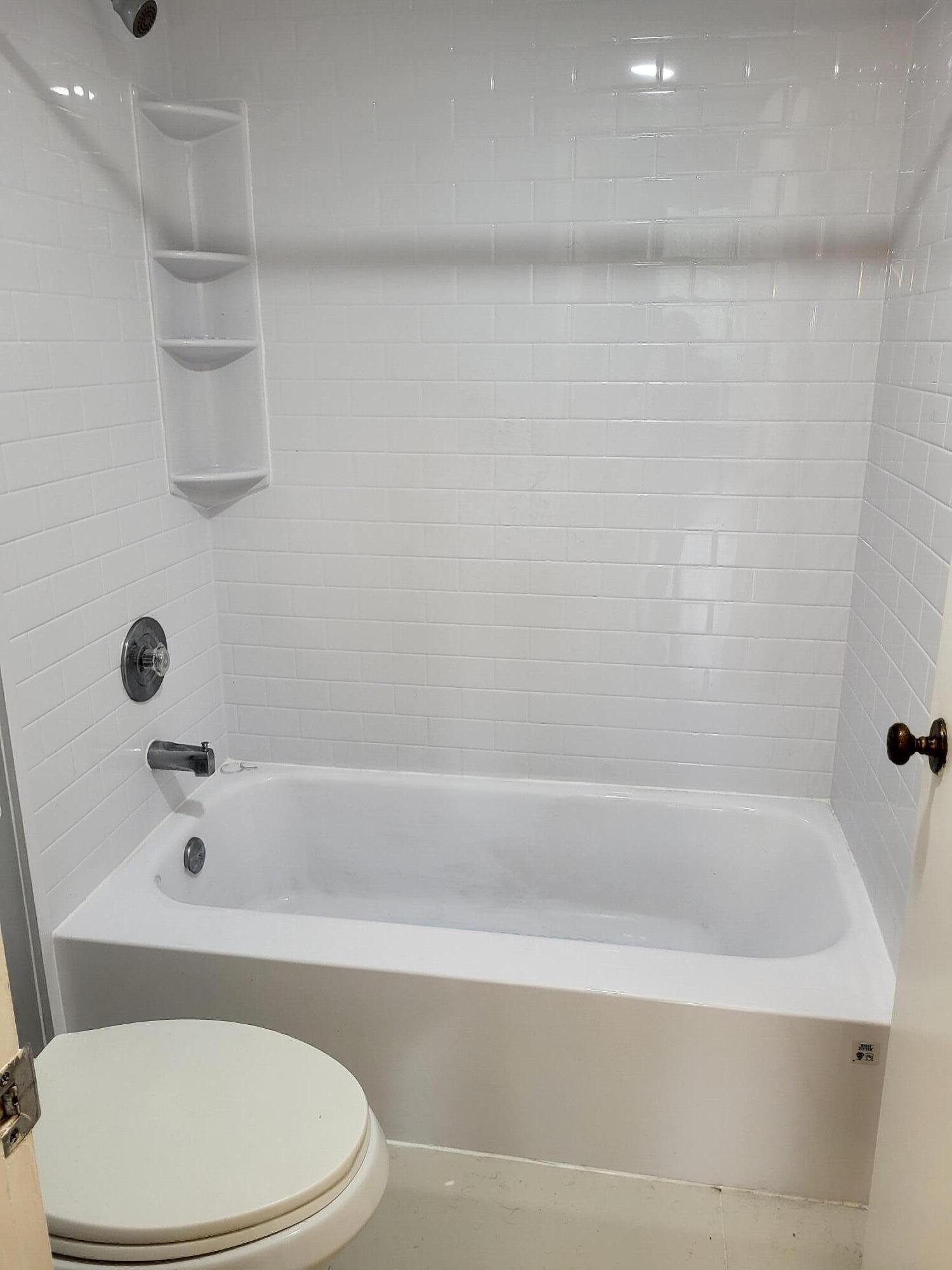 3720 Inverrary Drive 2i Property Photo 16