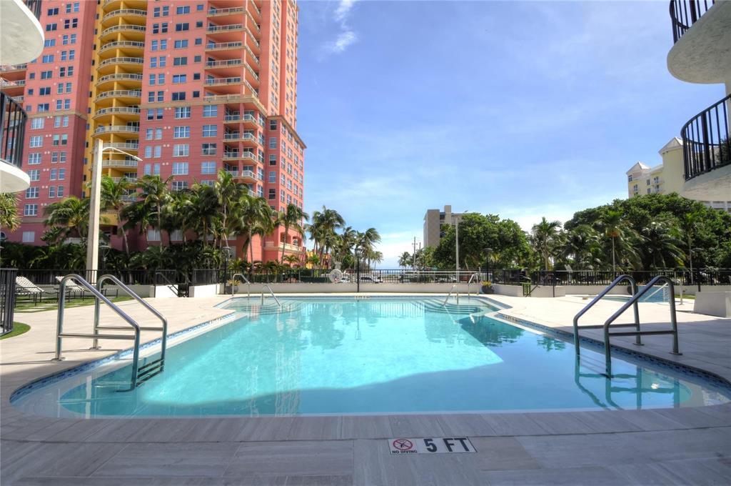 2029 N Ocean Boulevard 209 Property Photo 2