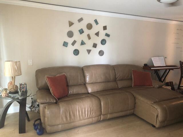 2029 N Ocean Boulevard 209 Property Photo 9
