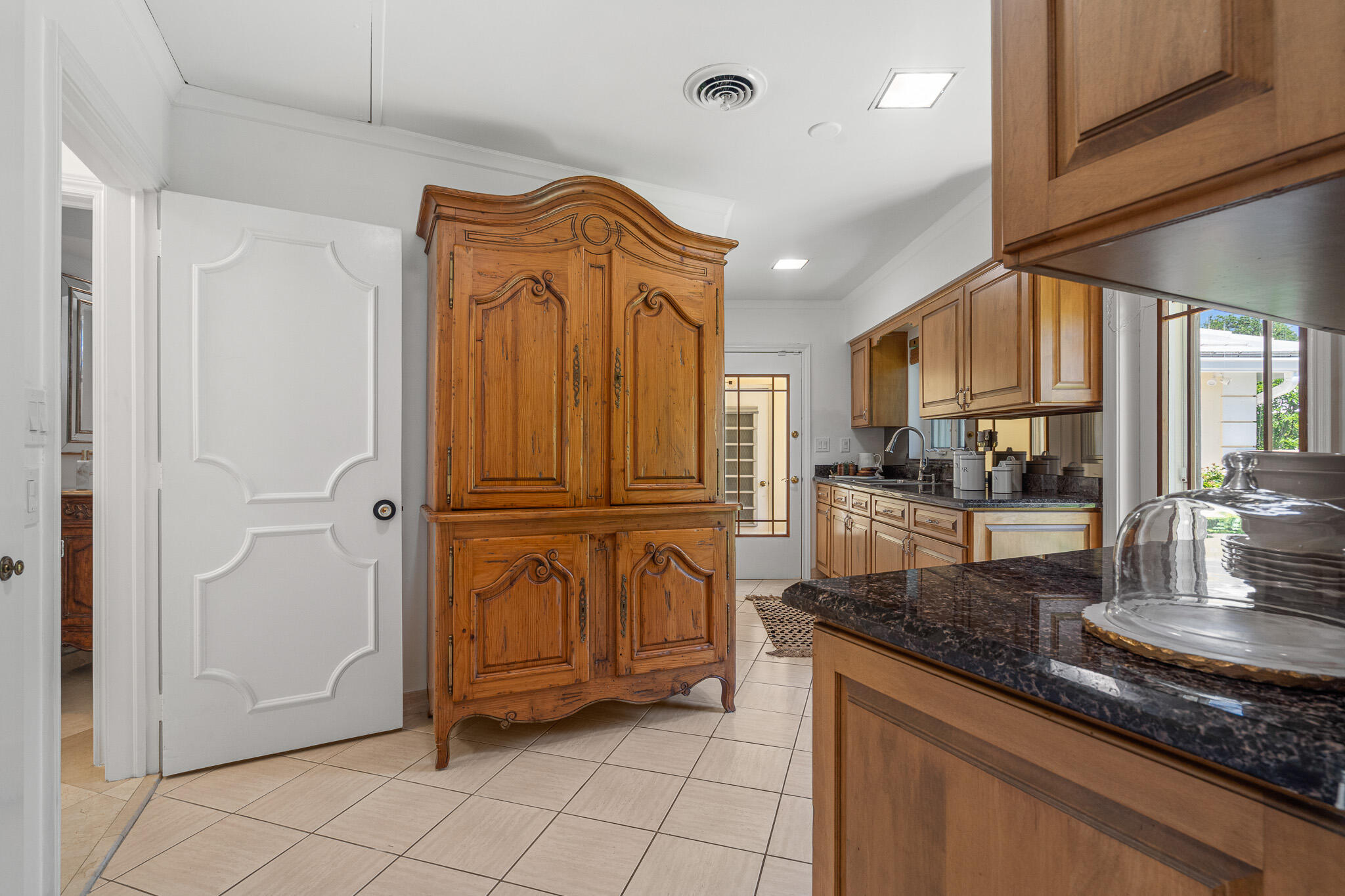 57 Cayuga Road Property Photo 42
