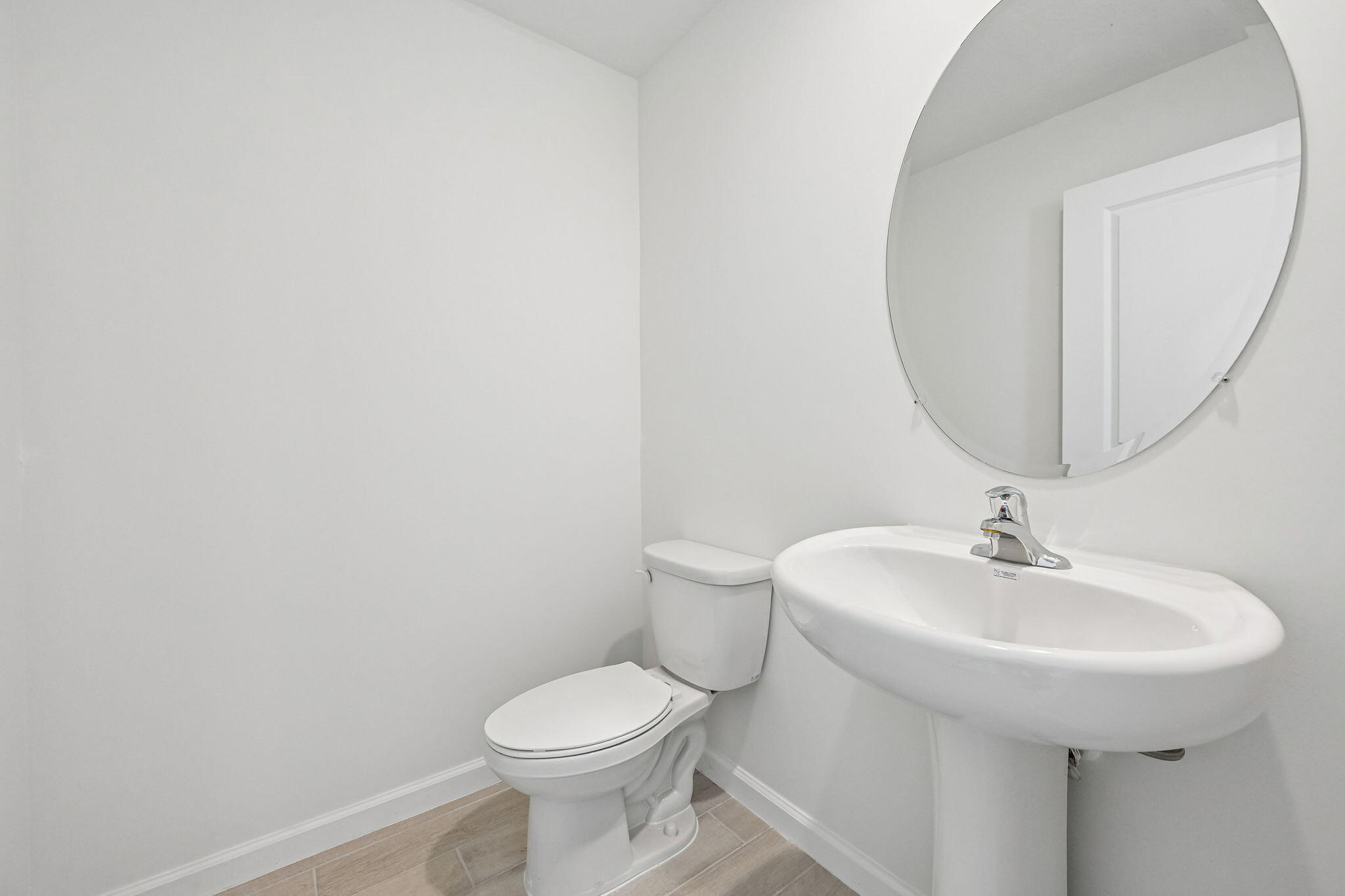 608 Salisbury Circle Property Photo 15