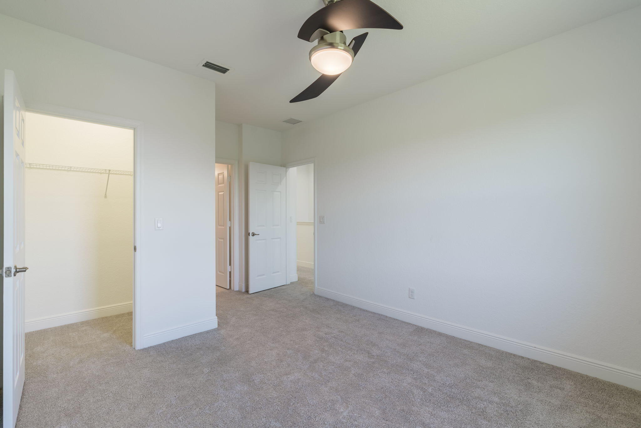 696 Ne Waters Edge Lane Property Photo 17
