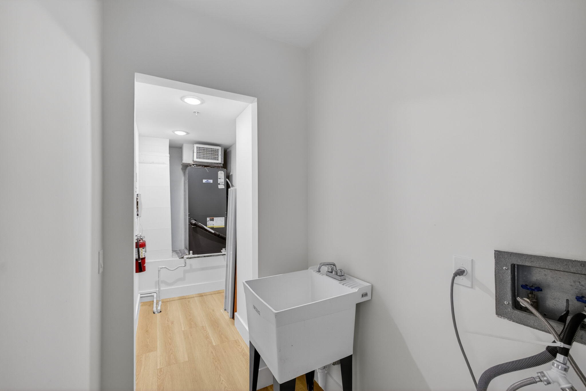 182 Lake Drive 5-301 Property Photo 12