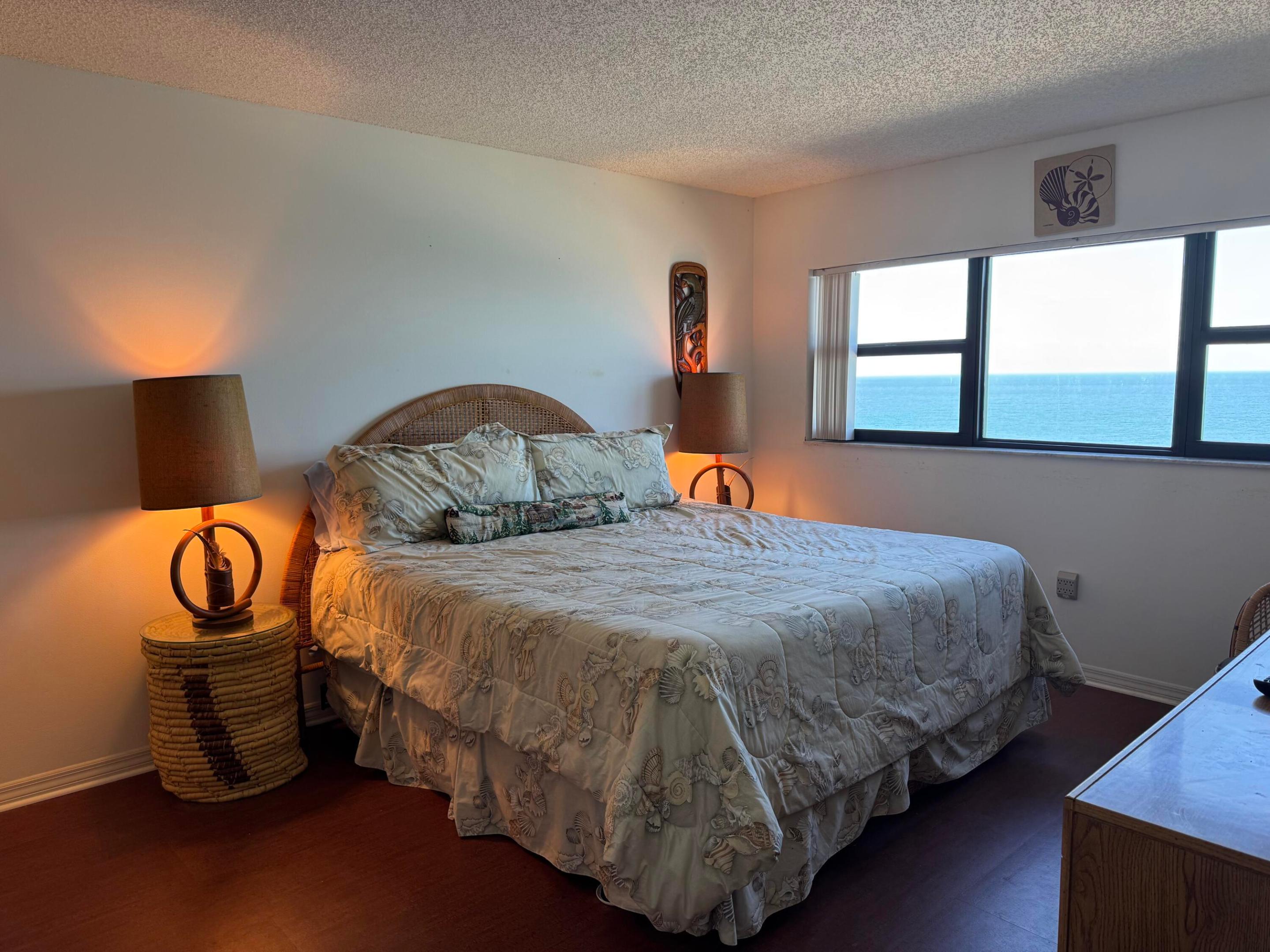 7430 S Ocean Drive 818 Property Photo 14
